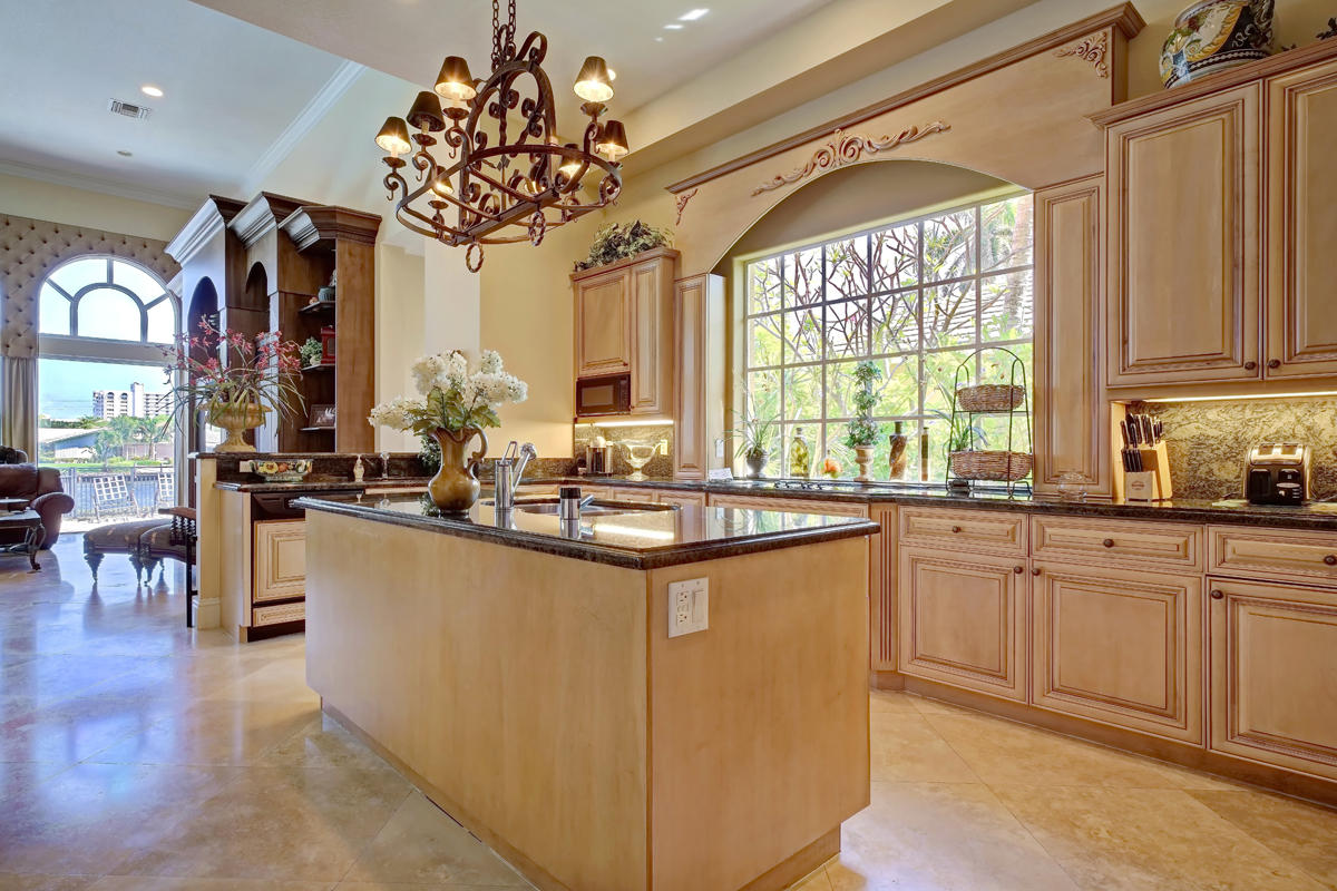 Royal Palm Yacht & Country Club - Residential