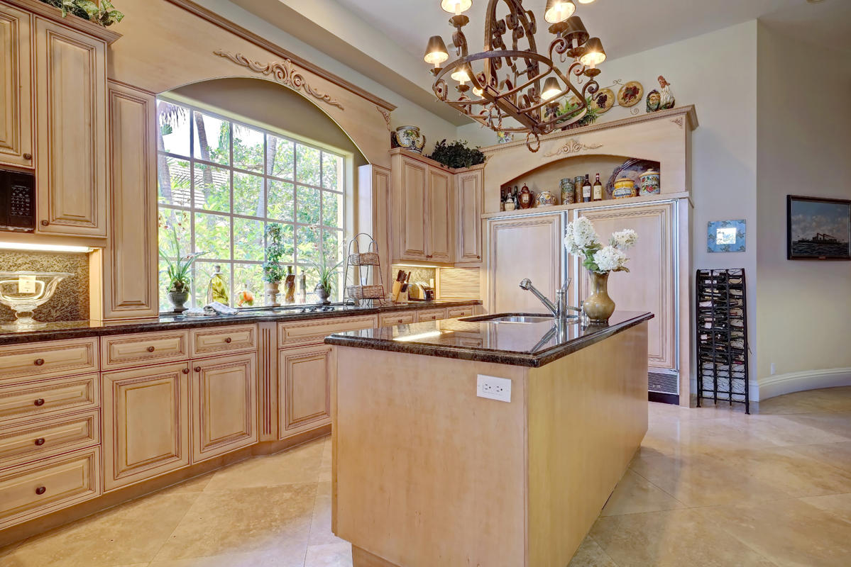 Royal Palm Yacht & Country Club - Residential
