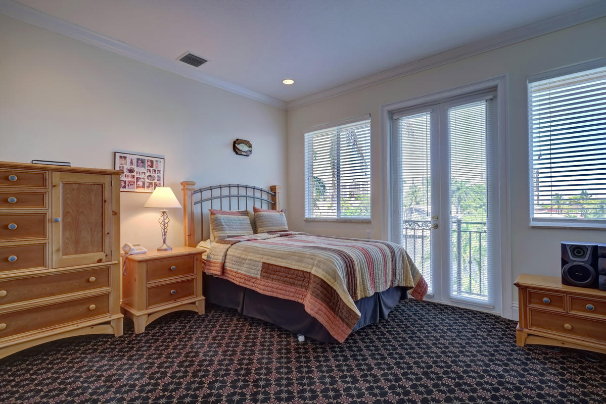 Royal Palm Yacht & Country Club - Residential