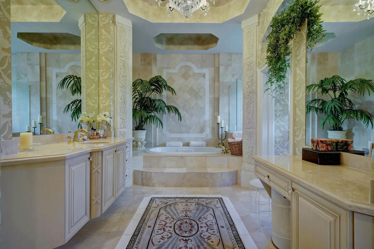 Royal Palm Yacht & Country Club - Residential