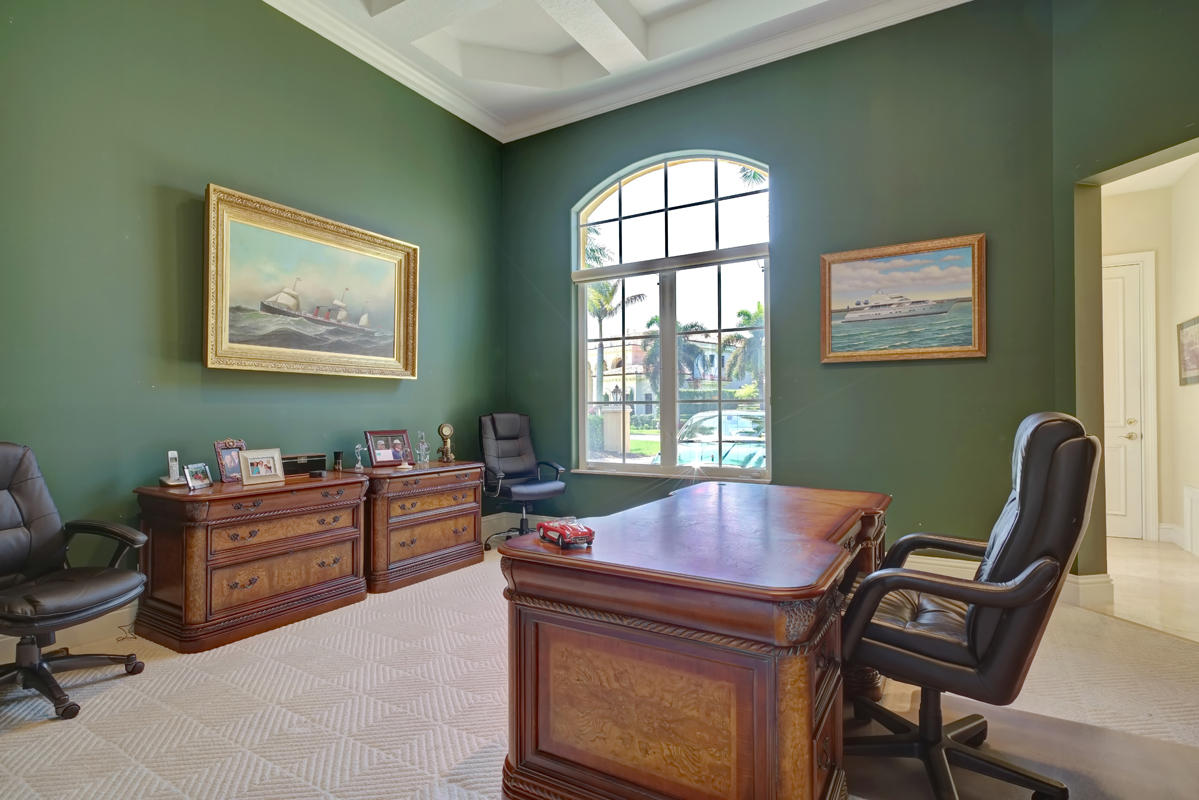 Royal Palm Yacht & Country Club - Residential