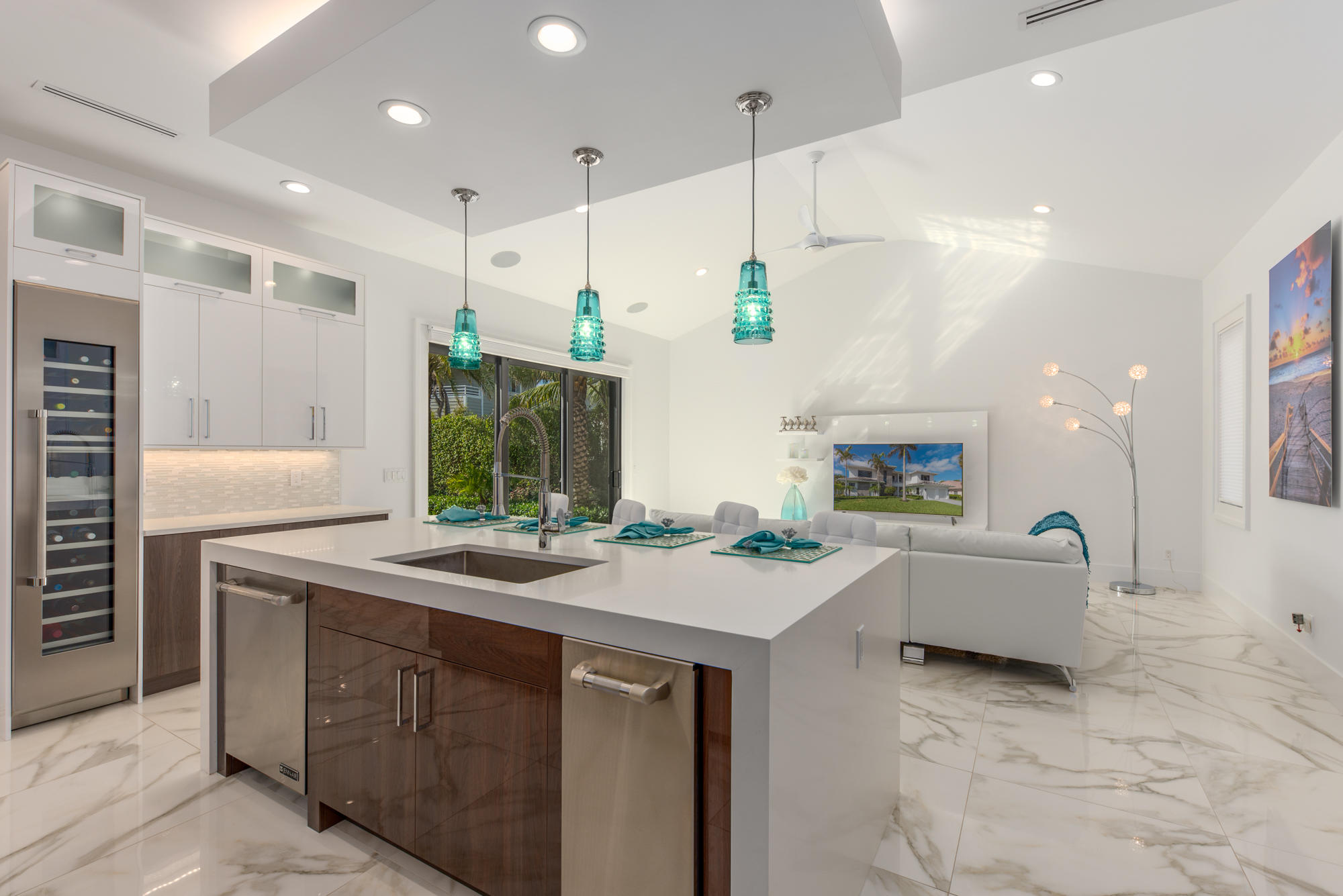 JUPITER INLET COLONY - Residential