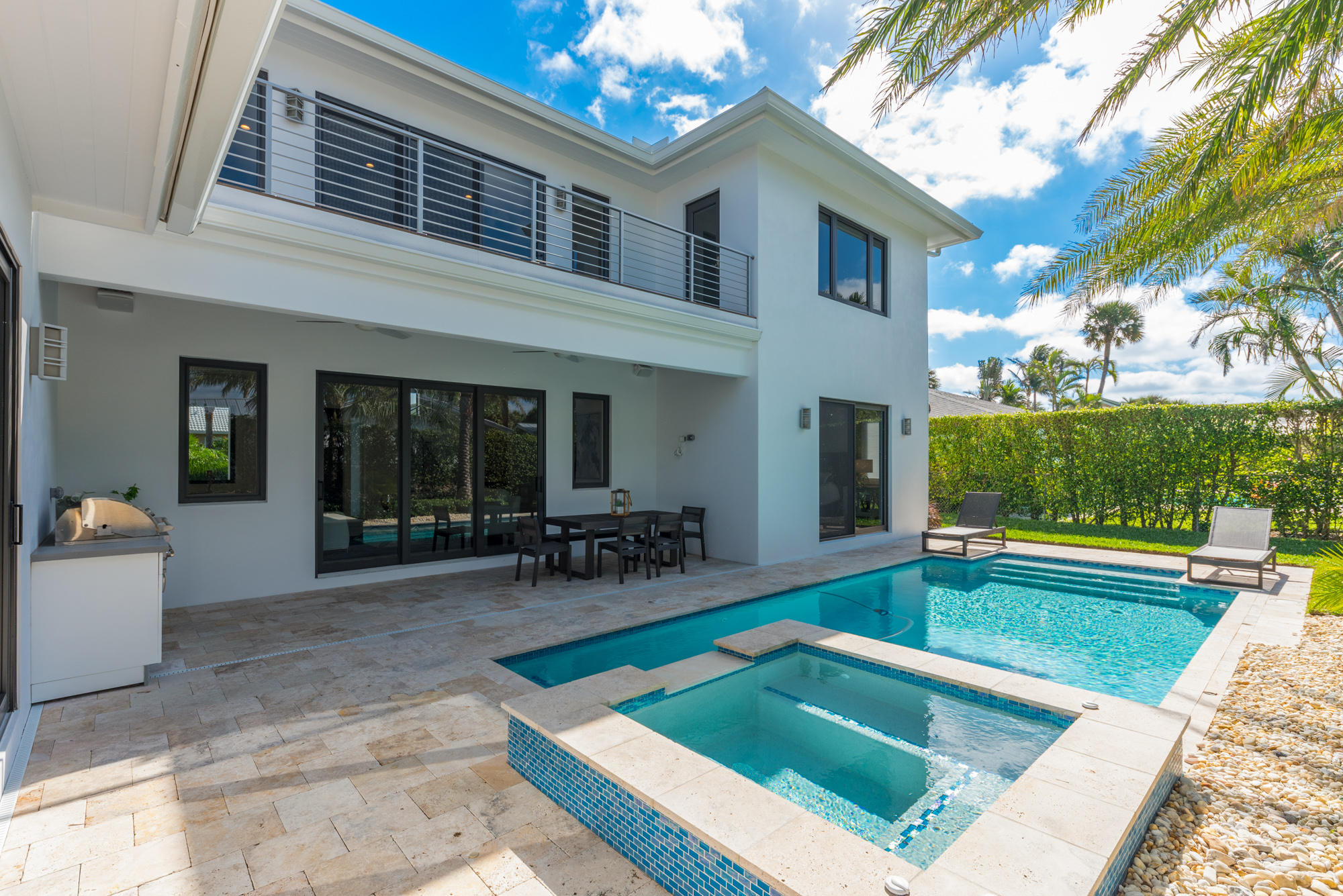 JUPITER INLET COLONY - Residential