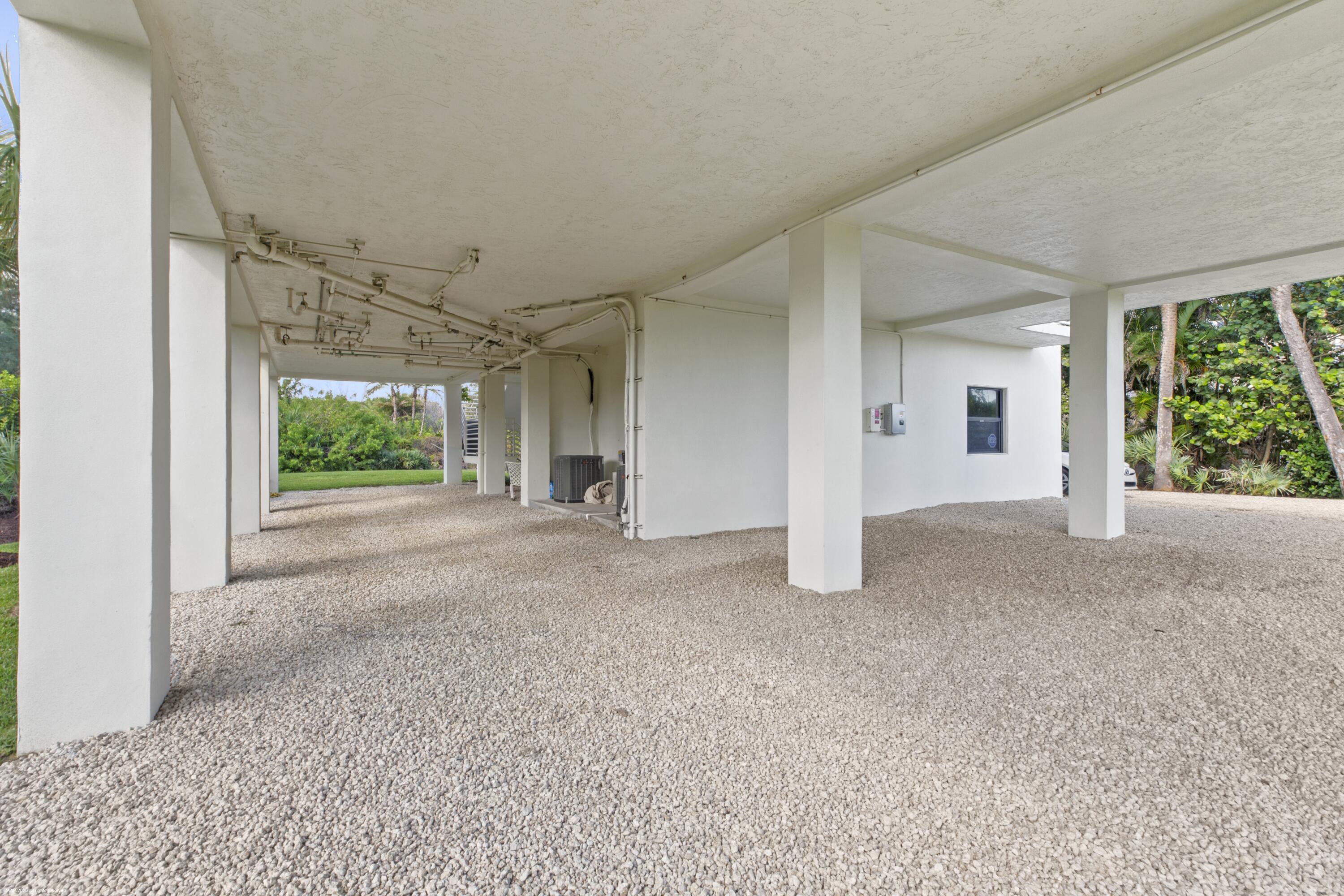 JUPITER ISLAND - Residential