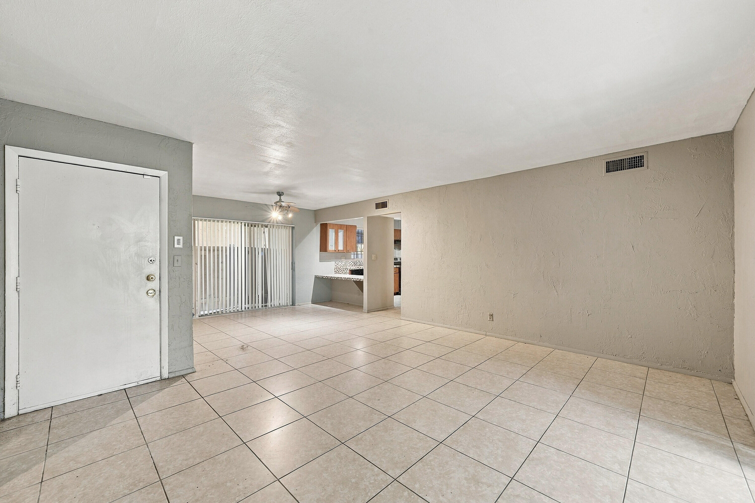 4221 NW 19TH Street 287, Lauderhill, FL, 33313/$60,000 4 4221 NW 19TH Street 287