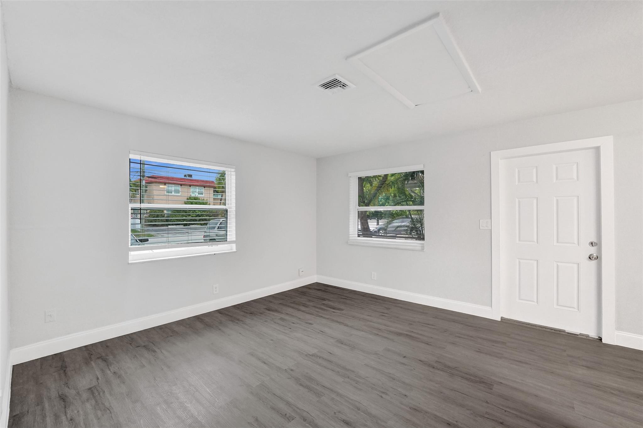 232 SE 9th Ave 1