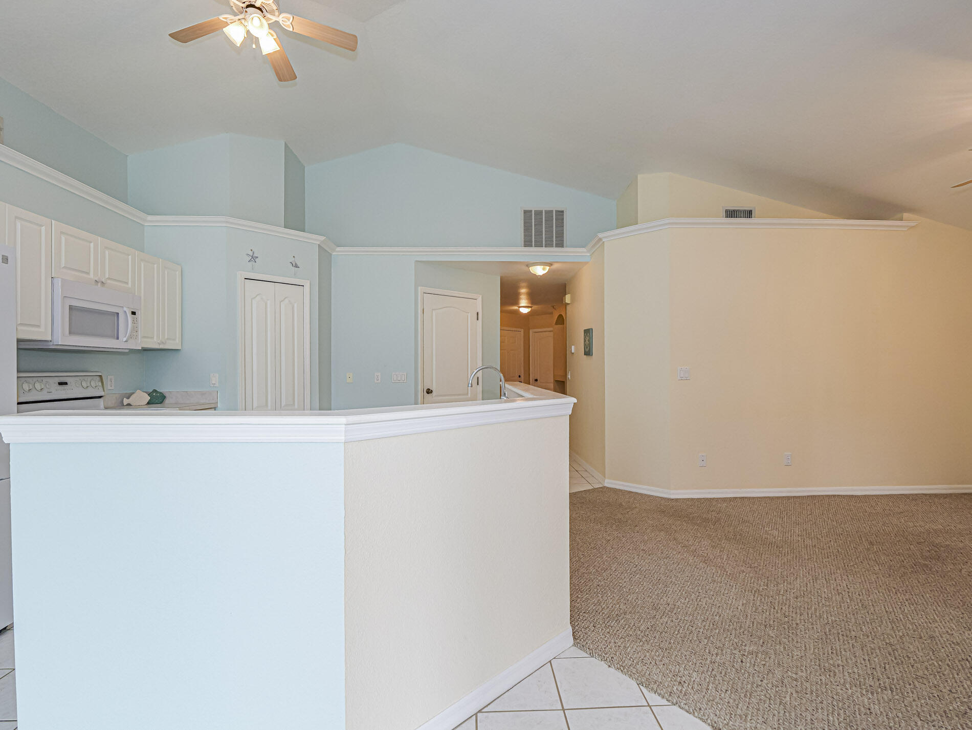 SUNSET LAKES PHASE III - Residential