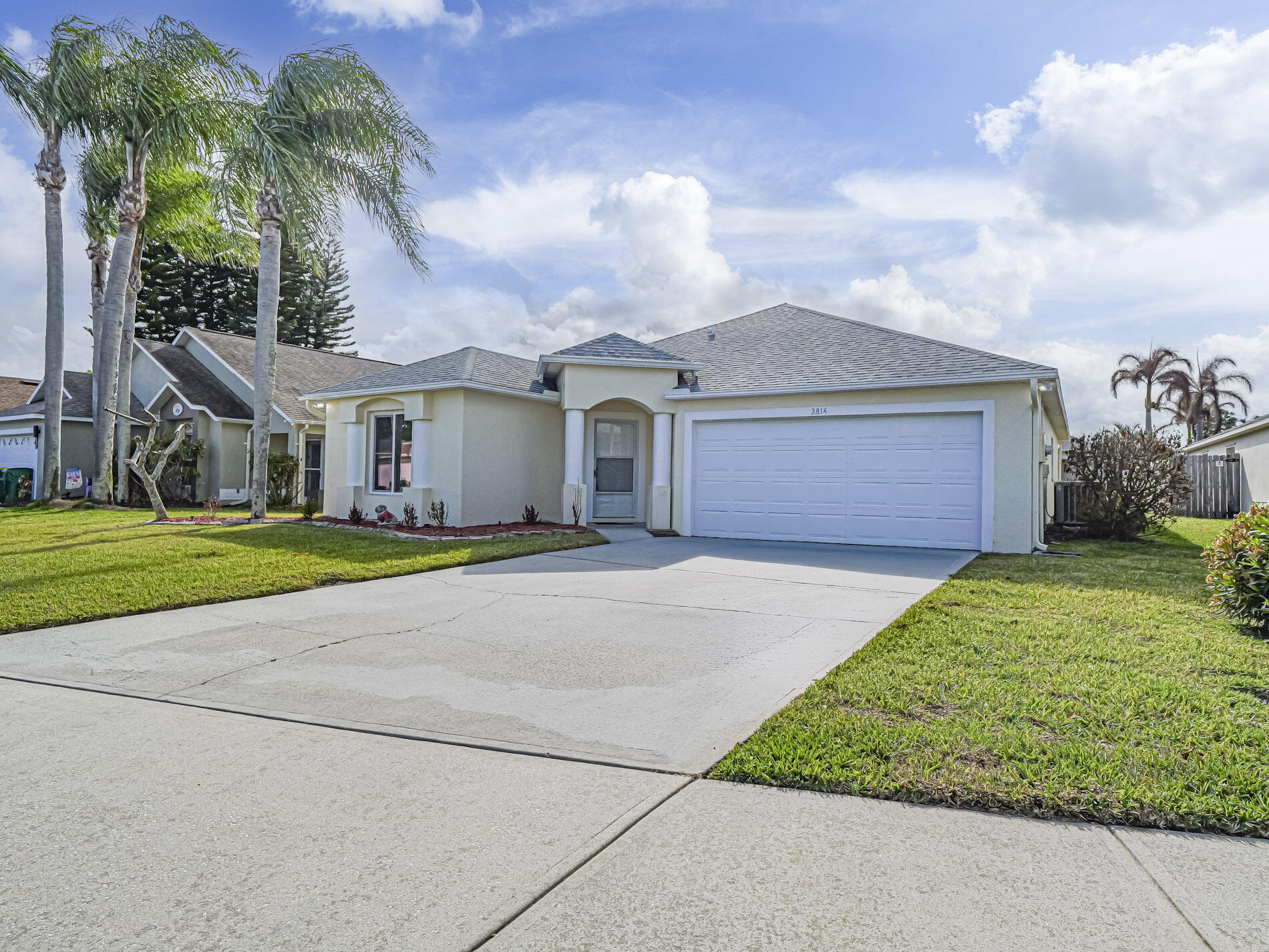 SUNSET LAKES PHASE III - Residential