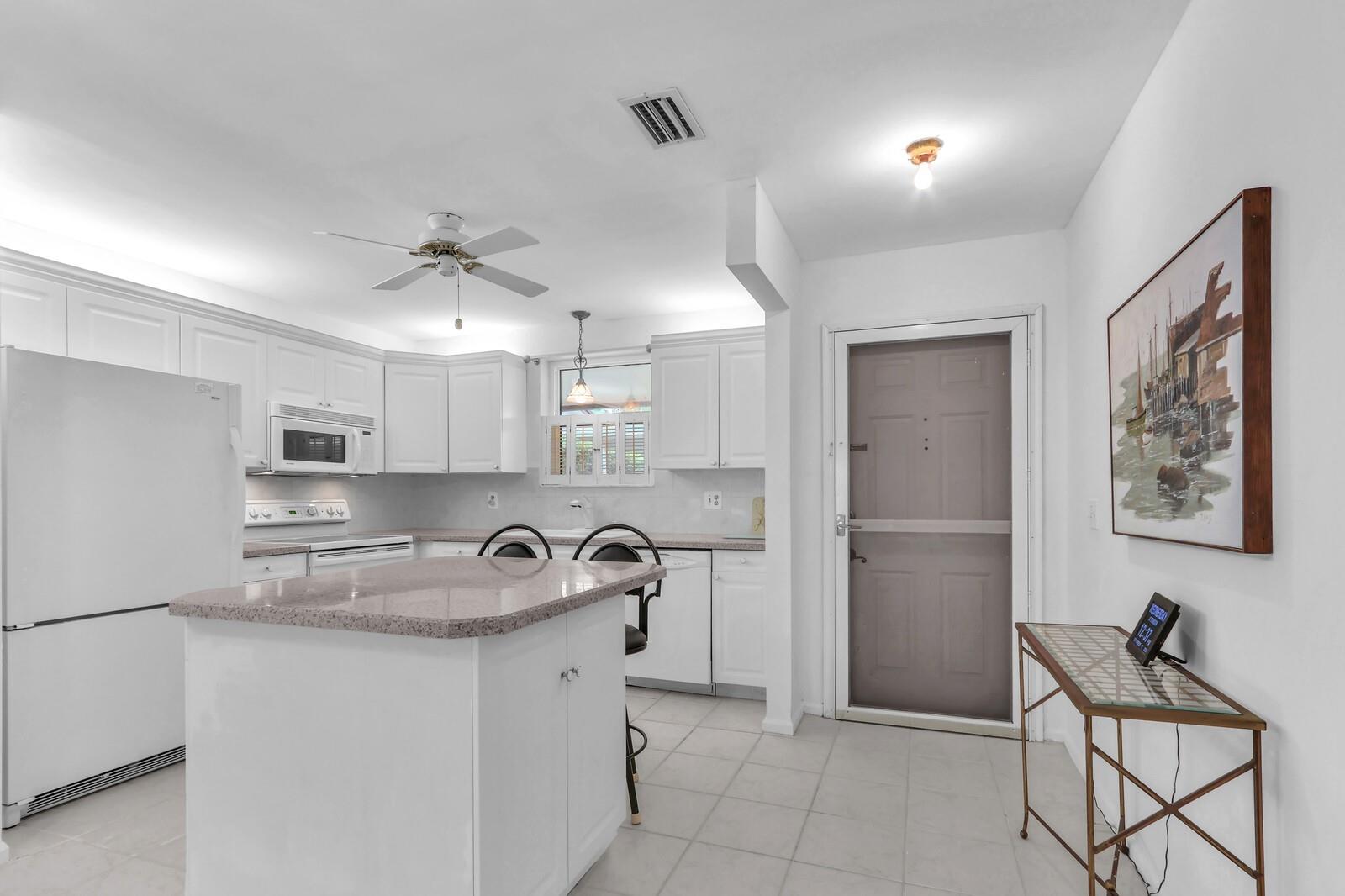 6531 SE Federal Hwy G106