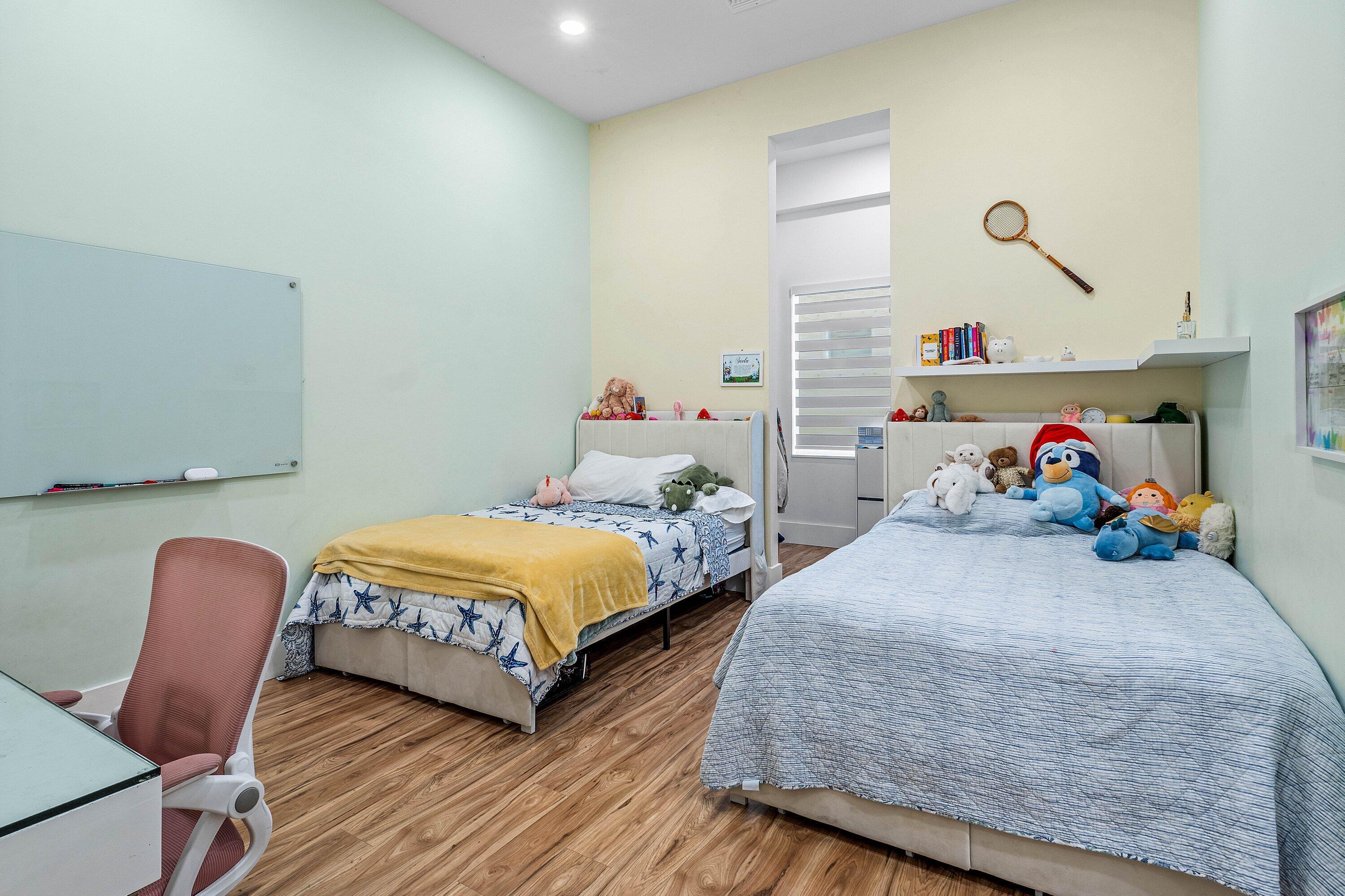 HERON BAY NORTHEAST - Residential