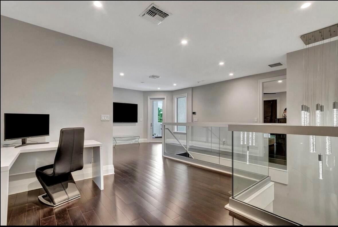 Hawks Landing - Residential