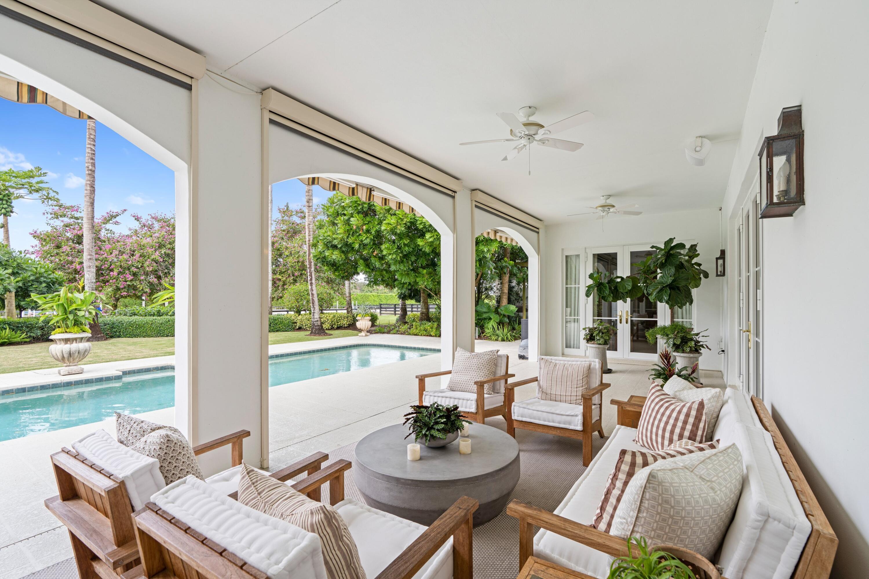PALM BEACH POINT - Residential