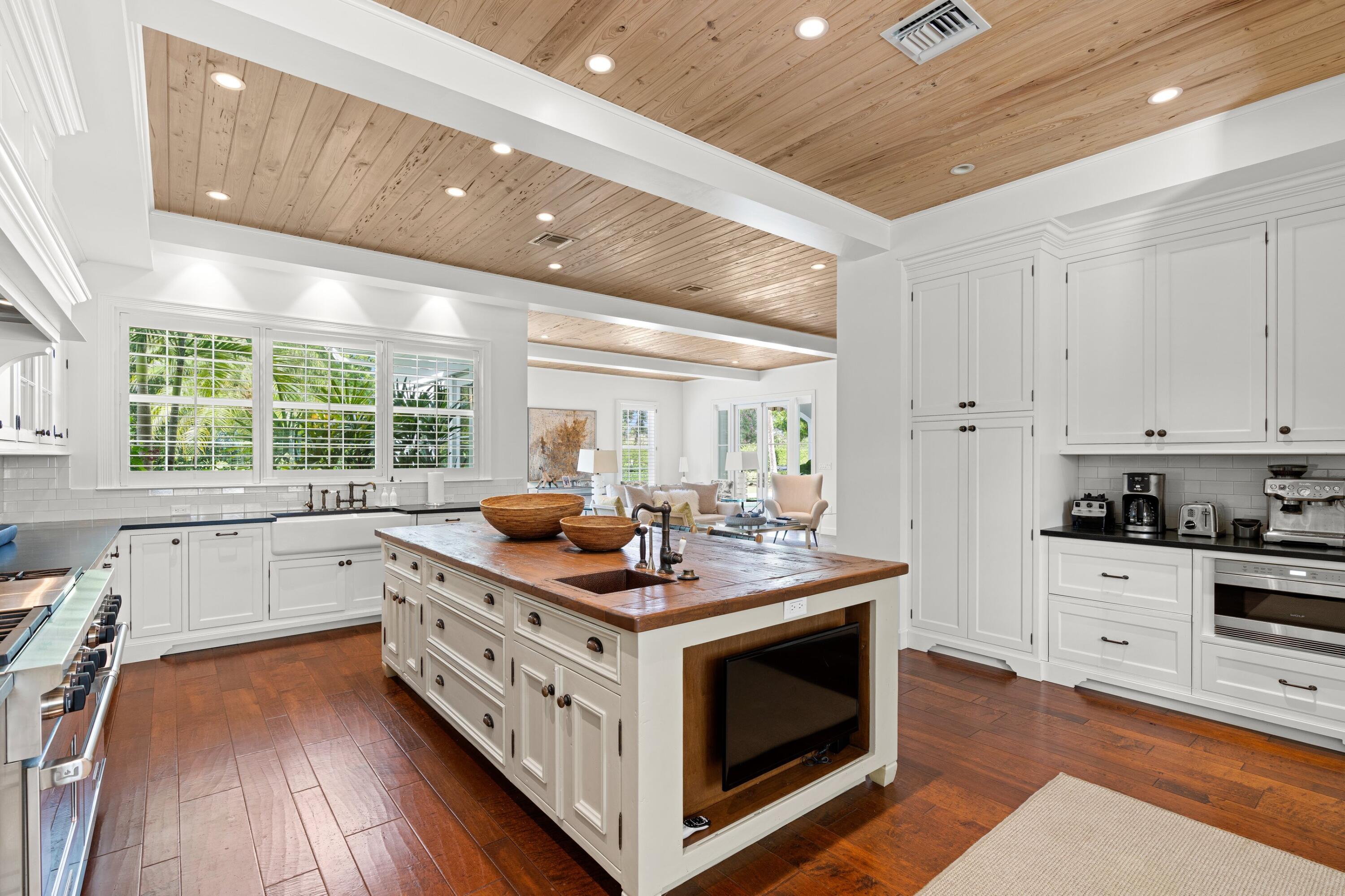 PALM BEACH POINT - Residential