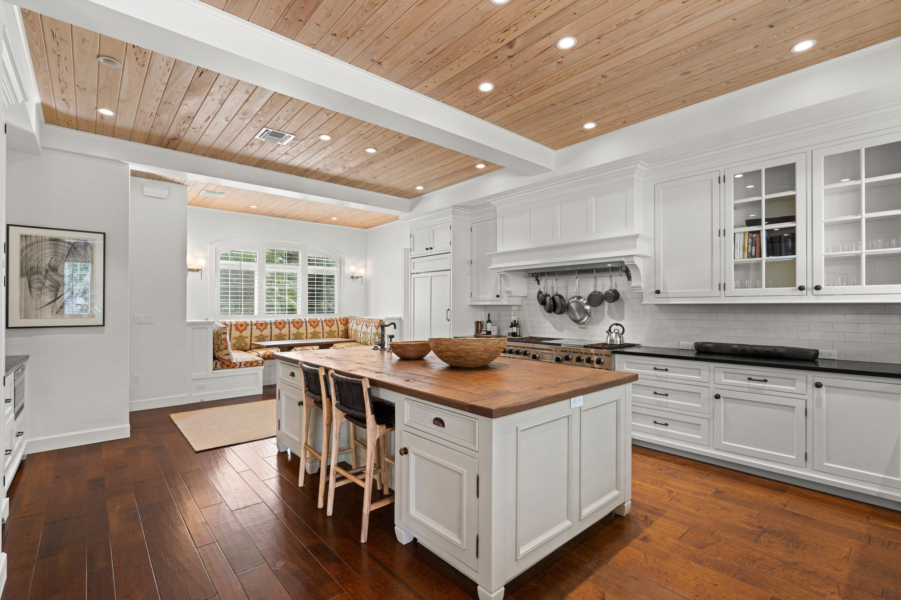 PALM BEACH POINT - Residential