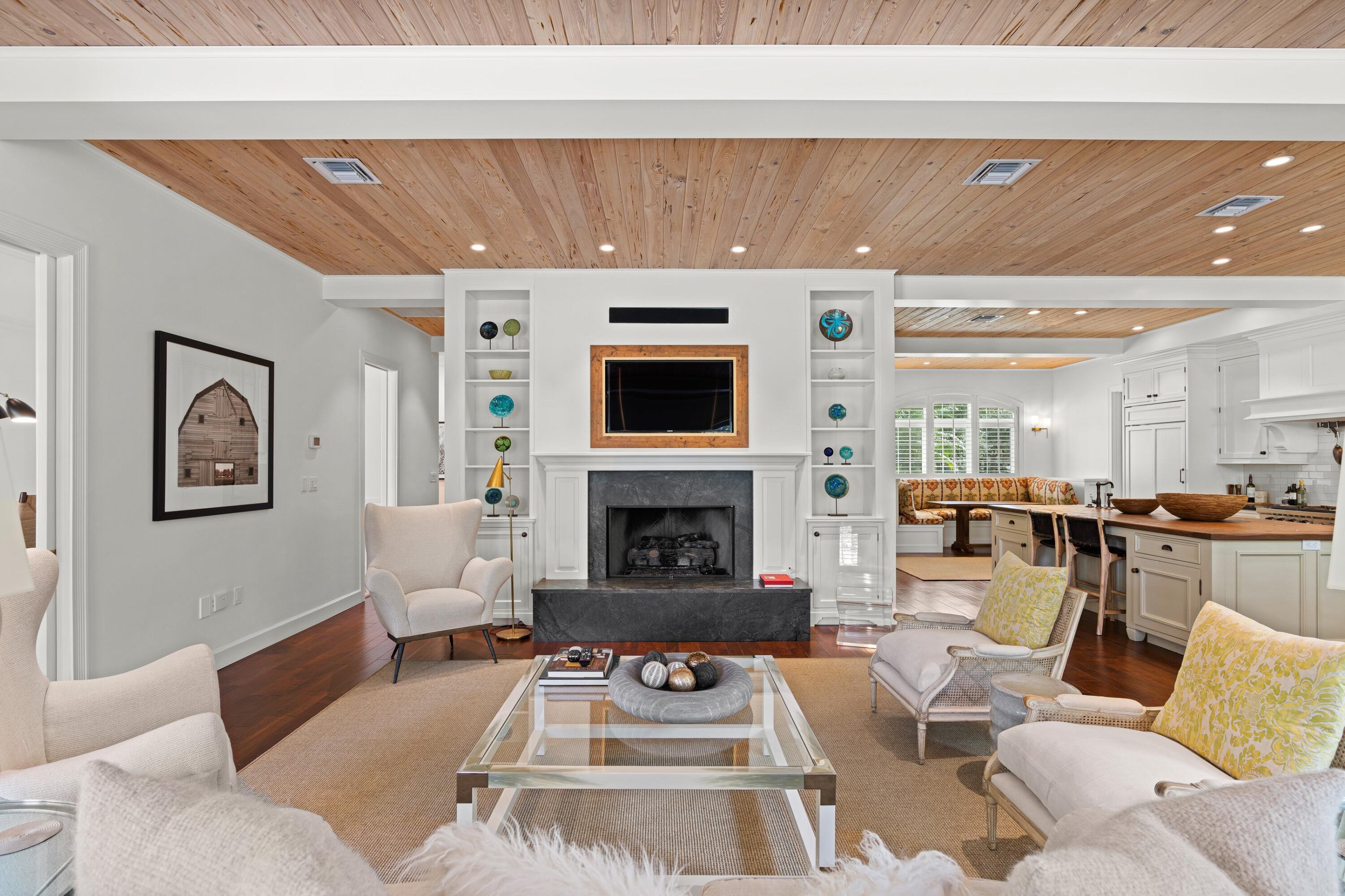 PALM BEACH POINT - Residential