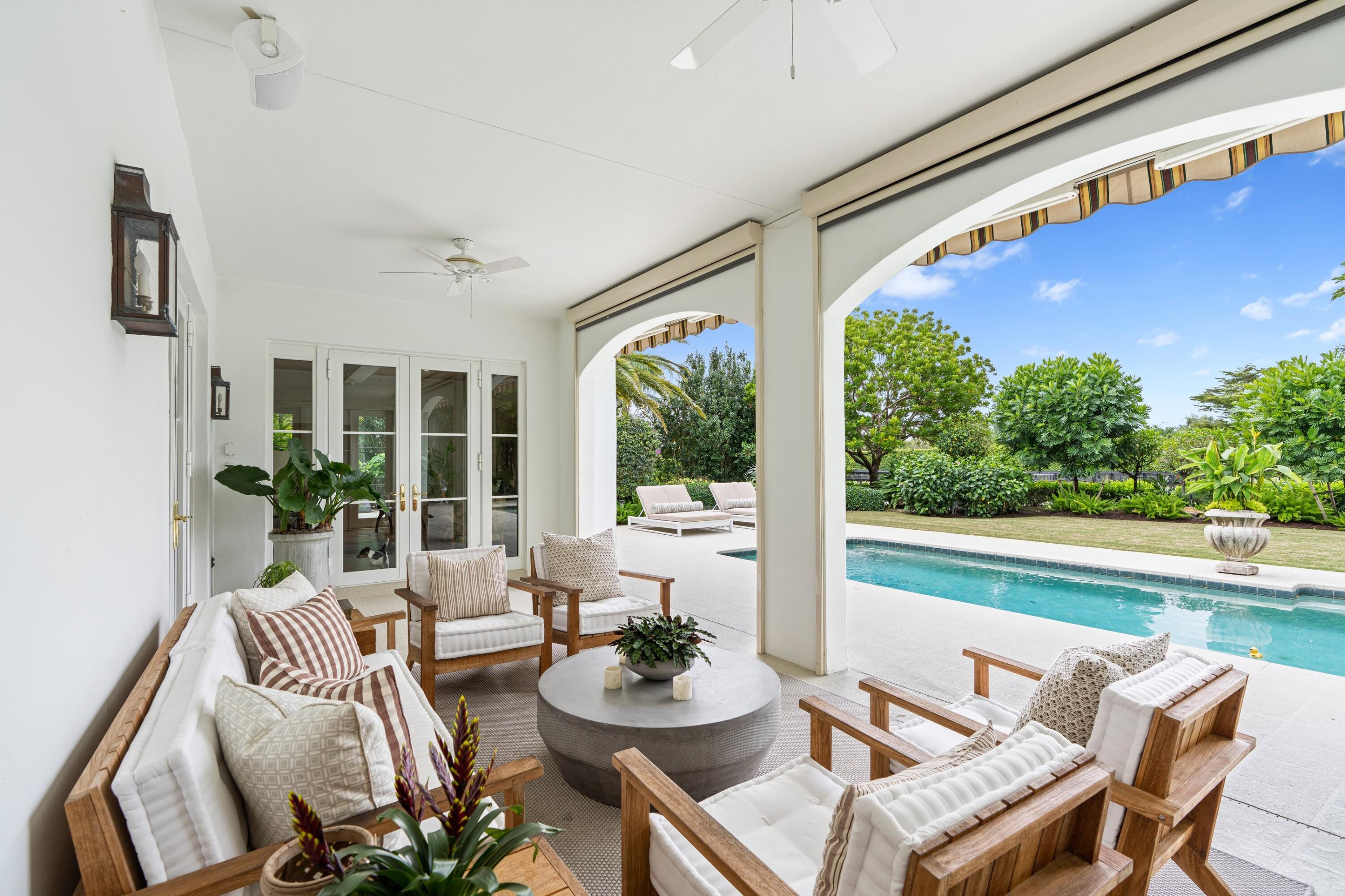 PALM BEACH POINT - Residential