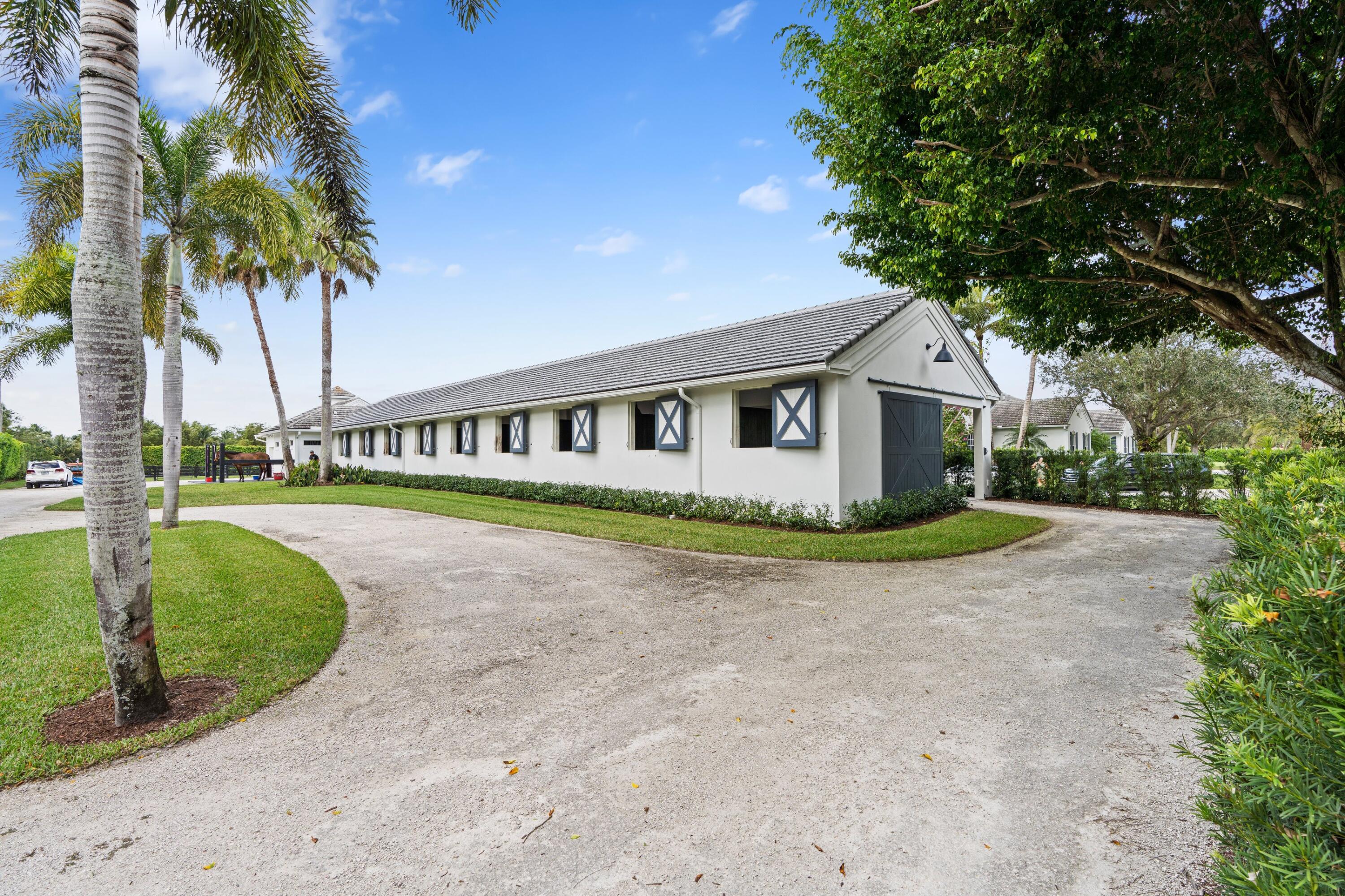 PALM BEACH POINT - Residential