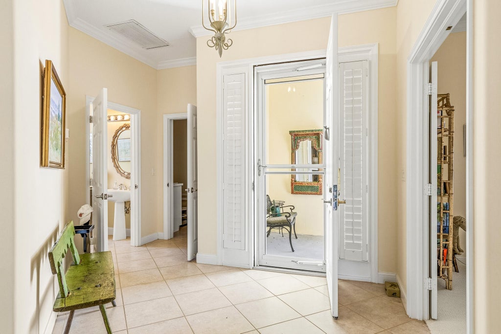 Photo of 4685 St James Avenue, Vero Beach, FL 32967 (MLS # B26057396)