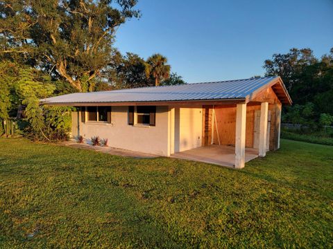 A home in Okeechobee