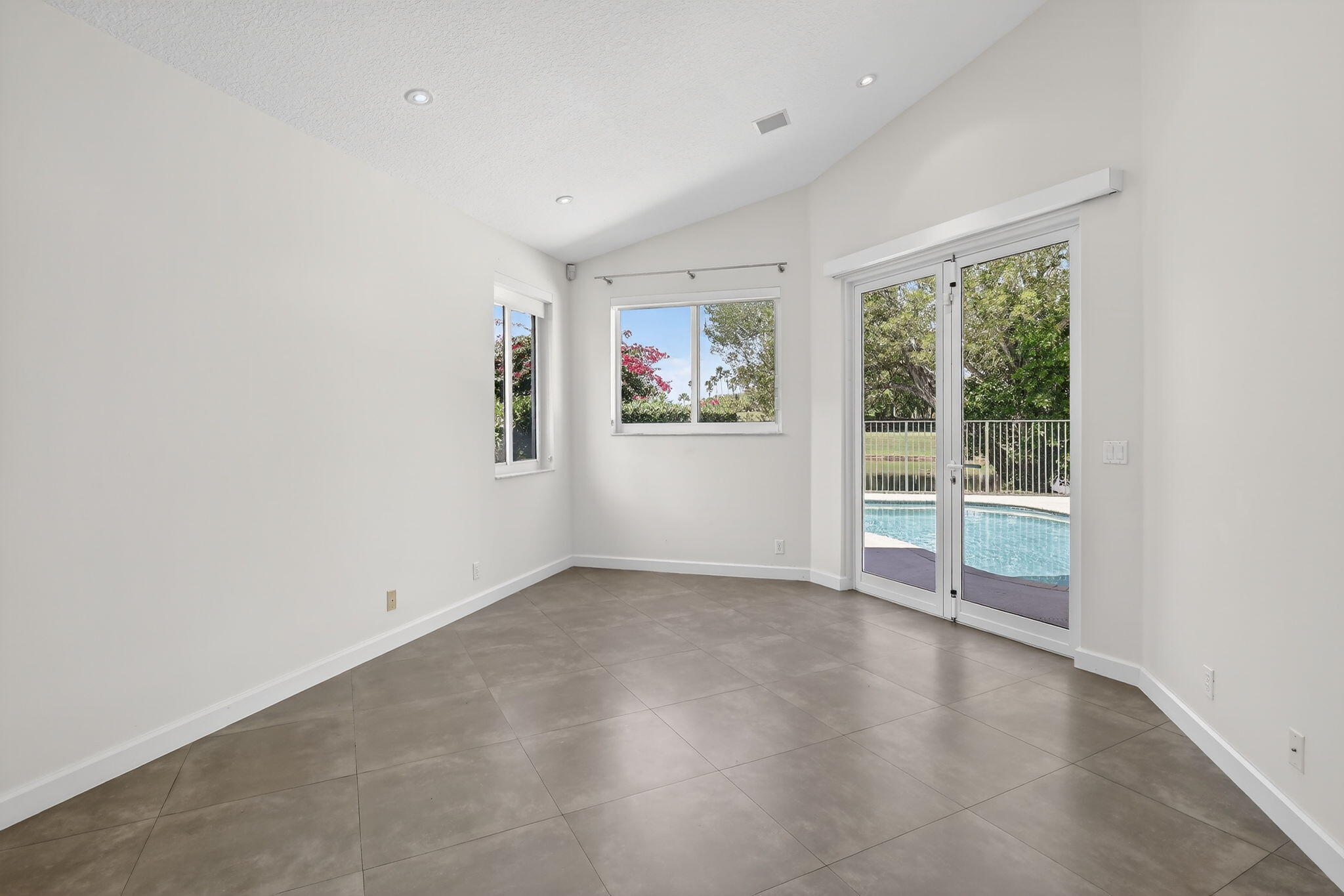 SECTOR 7 SOUTH-PARCEL 1 - Residential