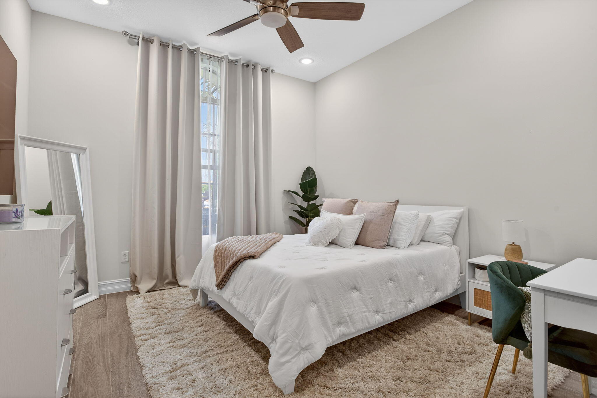 PARKLAND ROYALE - Residential