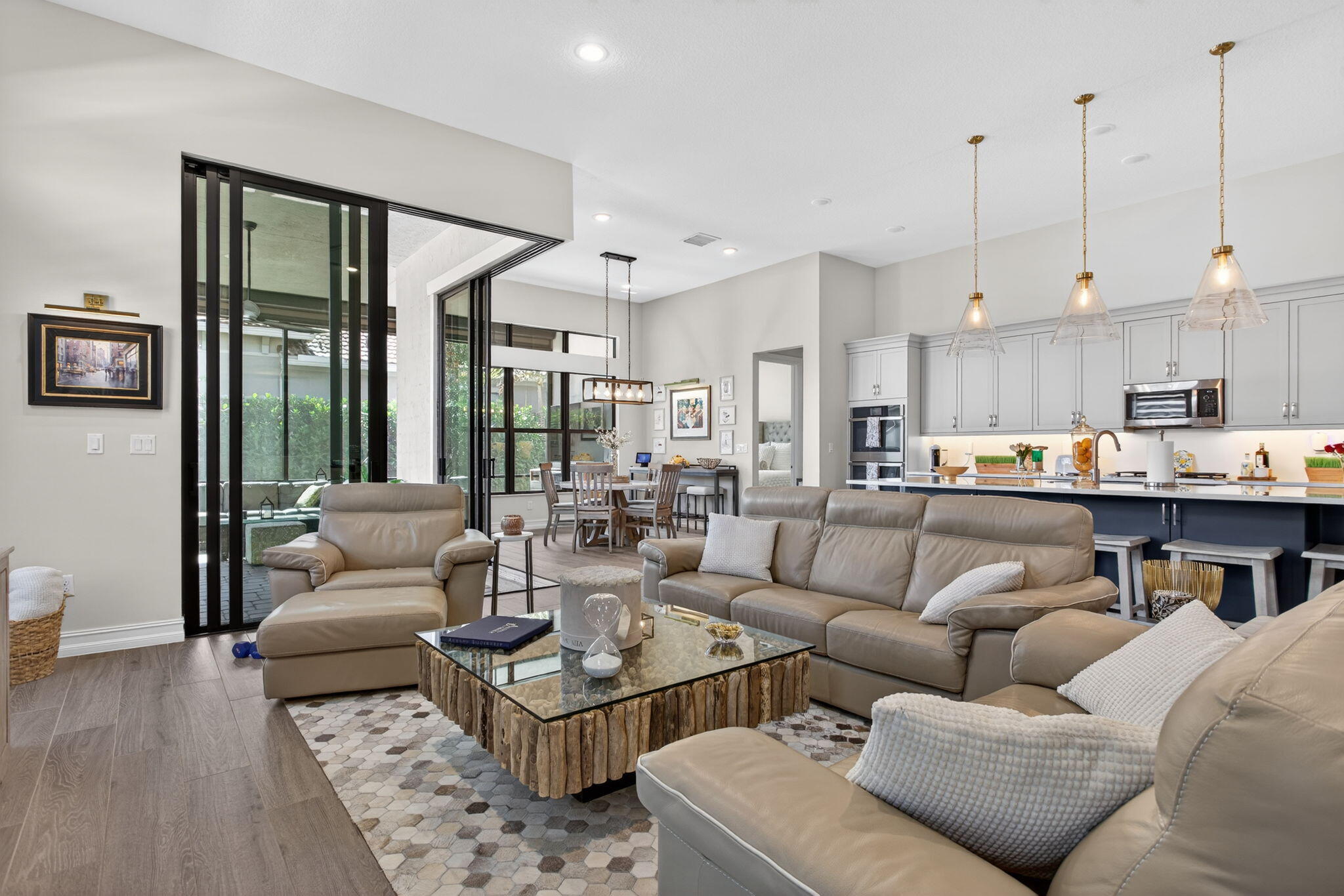 PARKLAND ROYALE - Residential