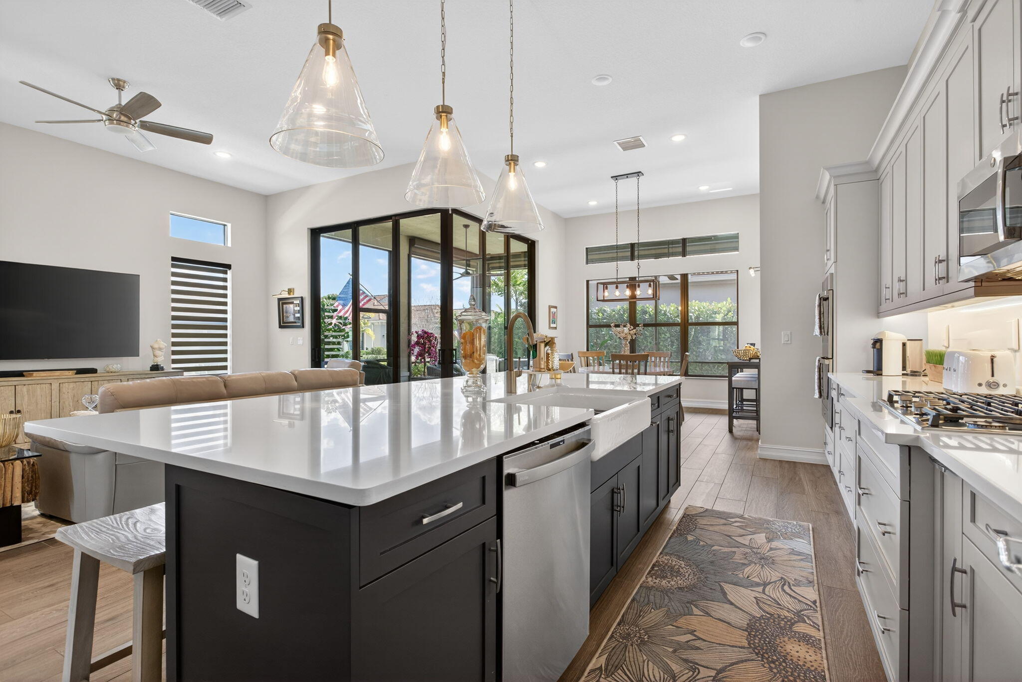 PARKLAND ROYALE - Residential