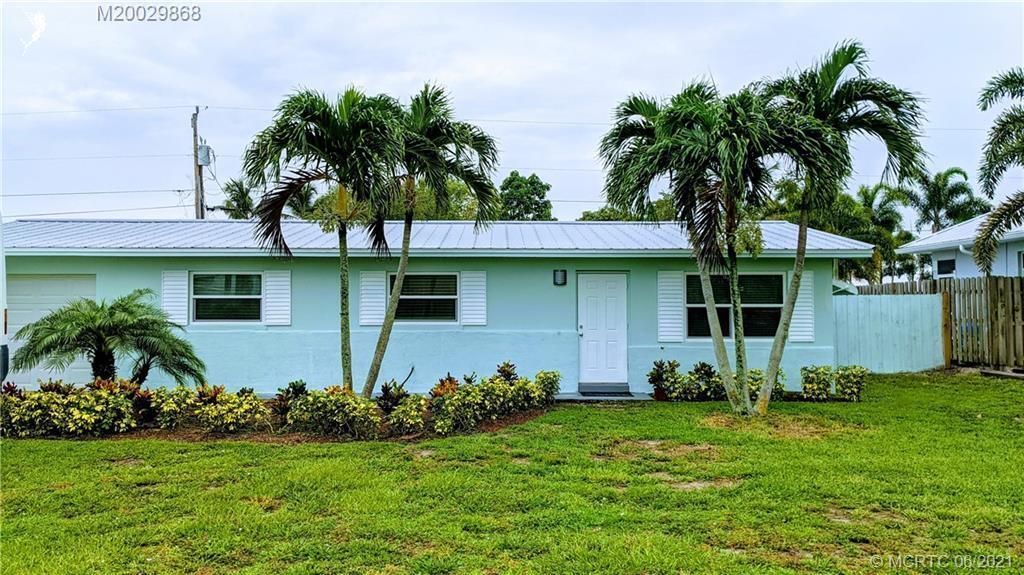 Photo of 5106 SE Orange Street, Stuart, FL 34997 (MLS # R10728958)