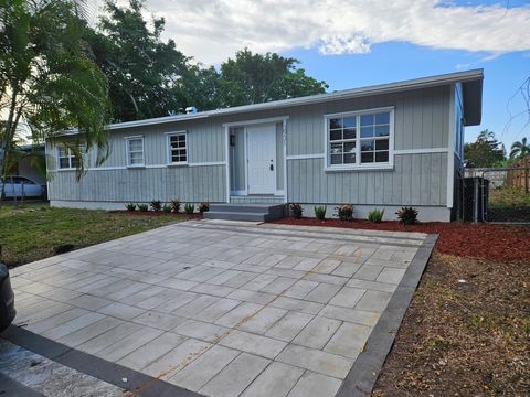 3931 Kewanee Road Lantana FL 33462