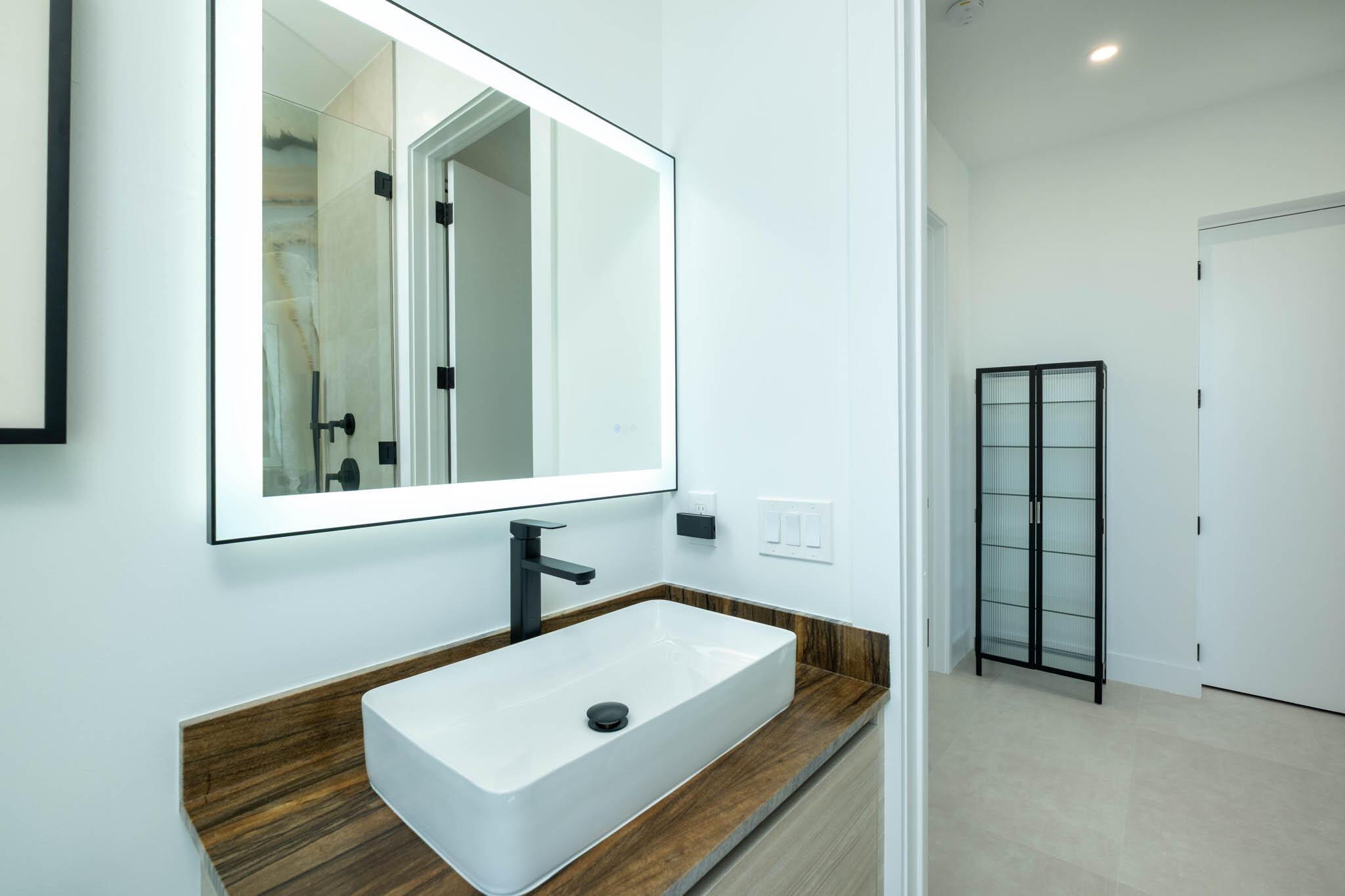 KEY LARGO OCEAN RESORT CO - Residential