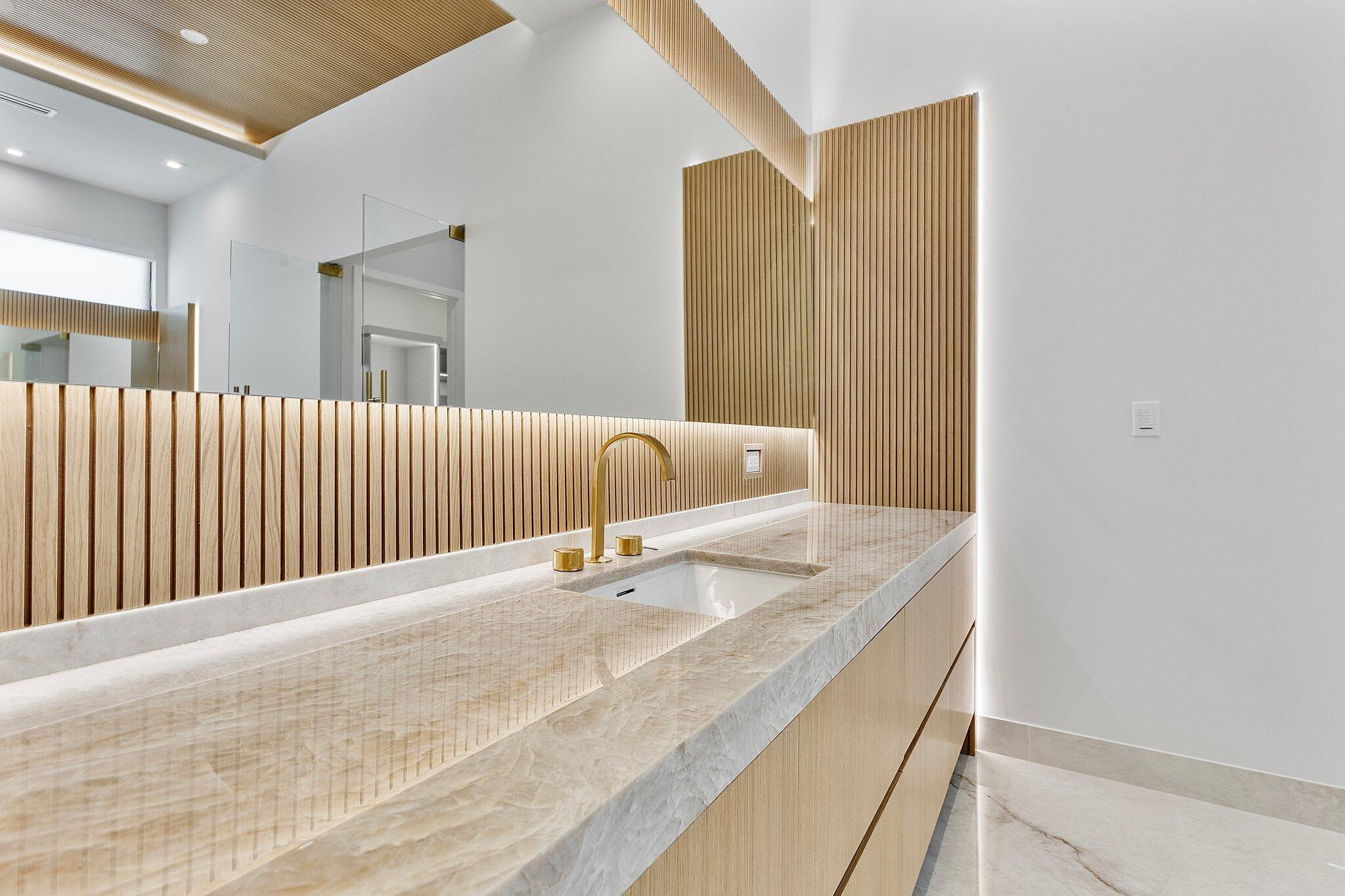 ST ANDREWS COUNTRY CLUB - Residential