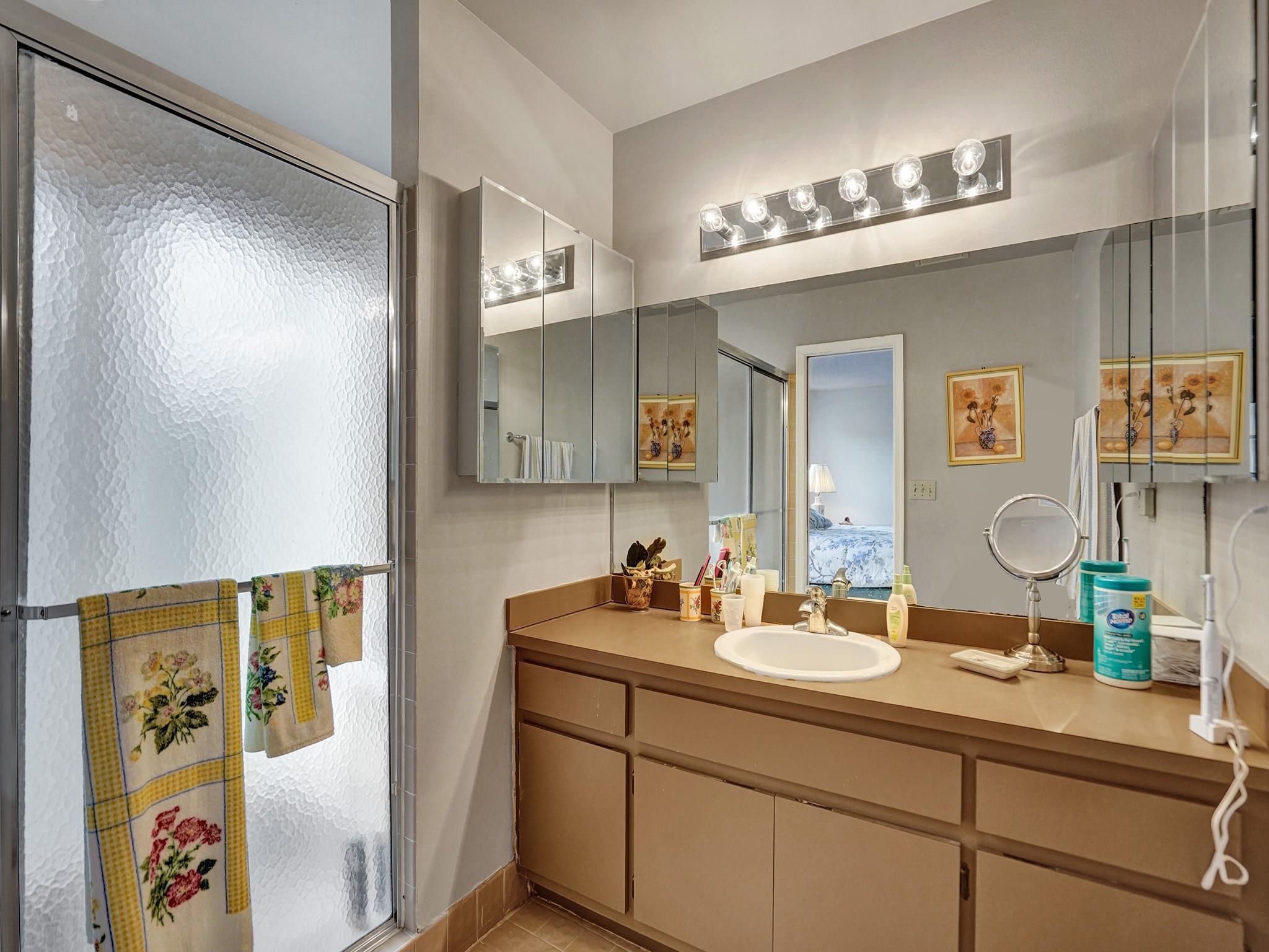 CYPRESS RUN - Residential