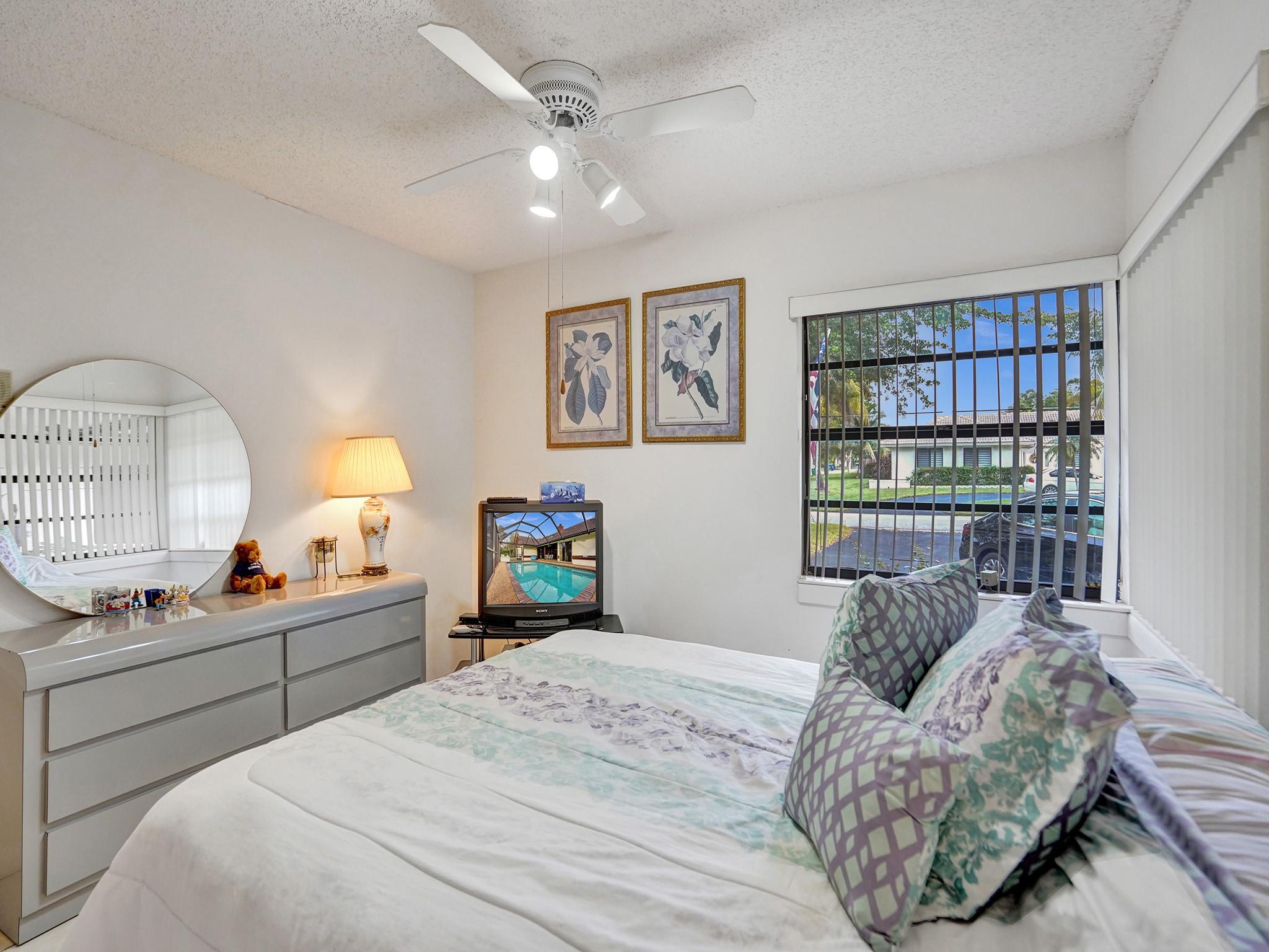 CYPRESS RUN - Residential