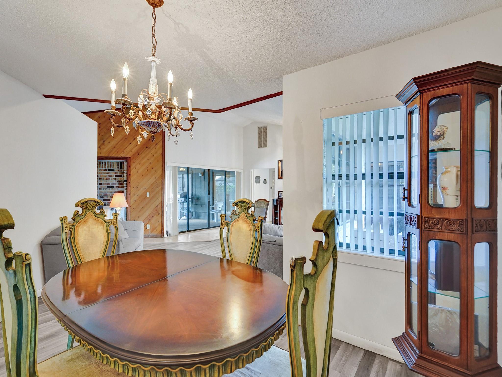 CYPRESS RUN - Residential