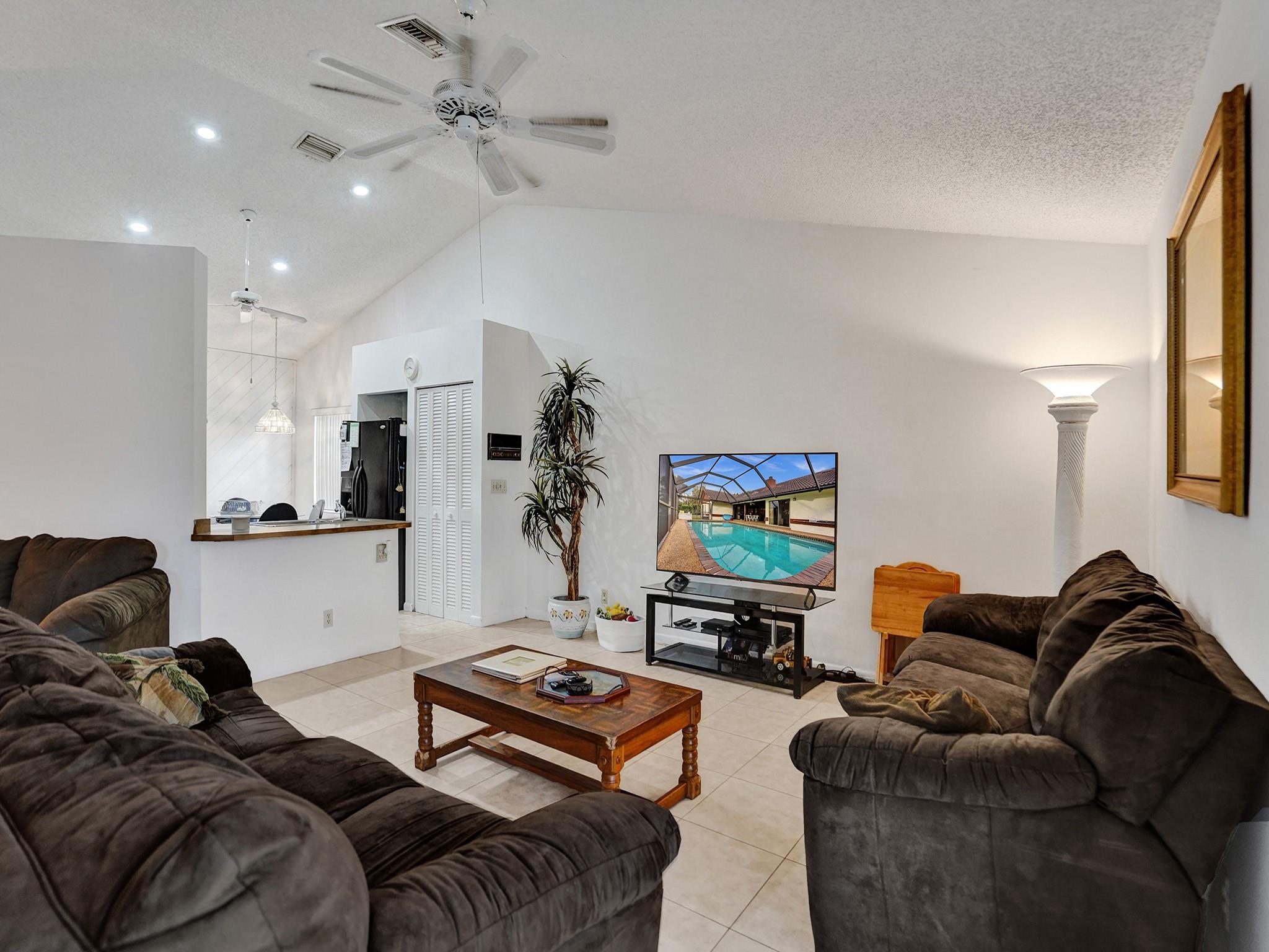 CYPRESS RUN - Residential