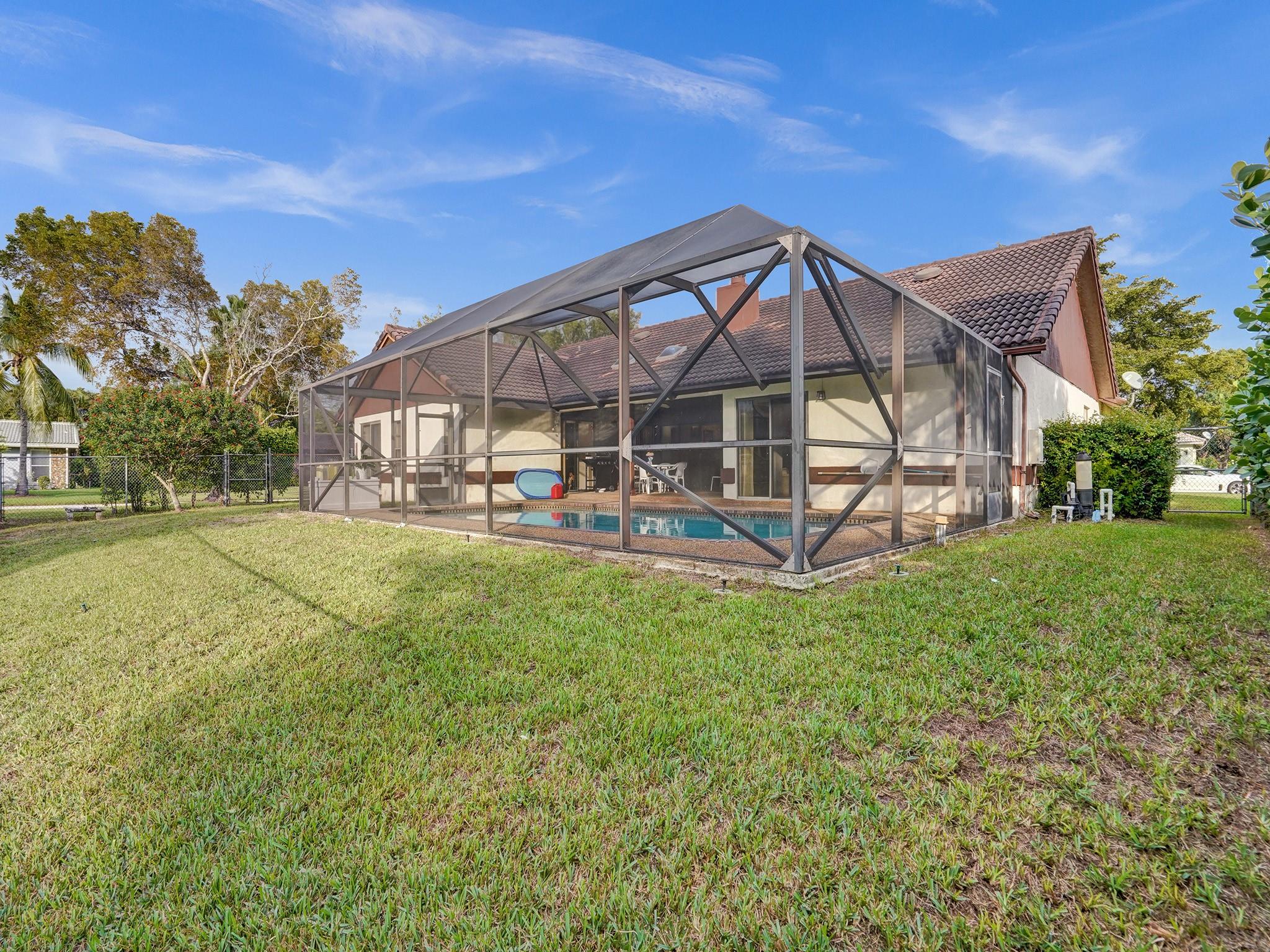 CYPRESS RUN - Residential