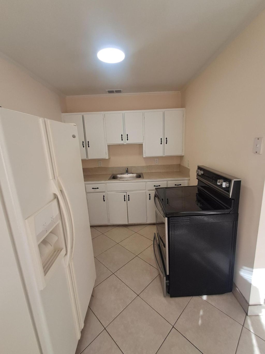 Photo of 1021 Selkirk Street N #B, West Palm Beach, FL 33405 (MLS # R11133196)