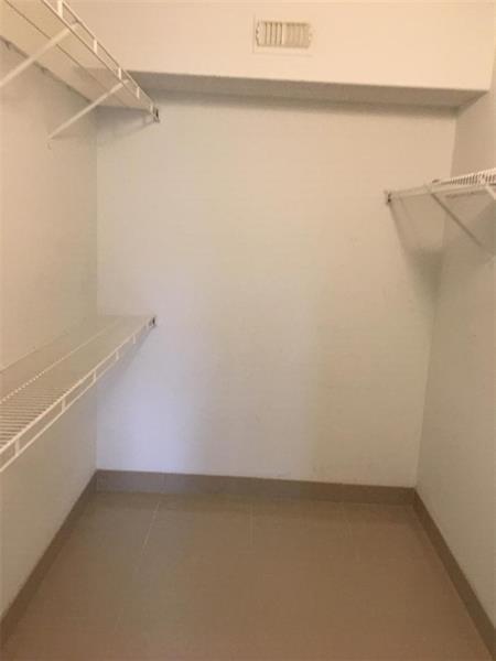 Edgewater - Residential Lease