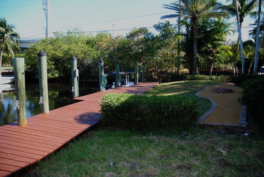 Photo of 2561 Old Donald Ross Road, Palm Beach Gardens, FL 33410 (MLS # R11073683)