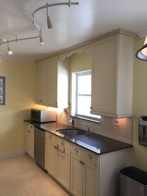 LINCOLNWOOD VILLAGE - Residential Lease