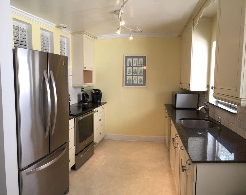 LINCOLNWOOD VILLAGE - Residential Lease