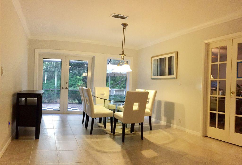 LINCOLNWOOD VILLAGE - Residential Lease