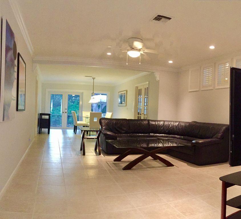 LINCOLNWOOD VILLAGE - Residential Lease