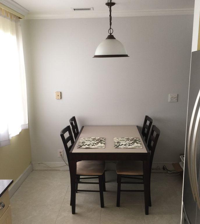 LINCOLNWOOD VILLAGE - Residential Lease