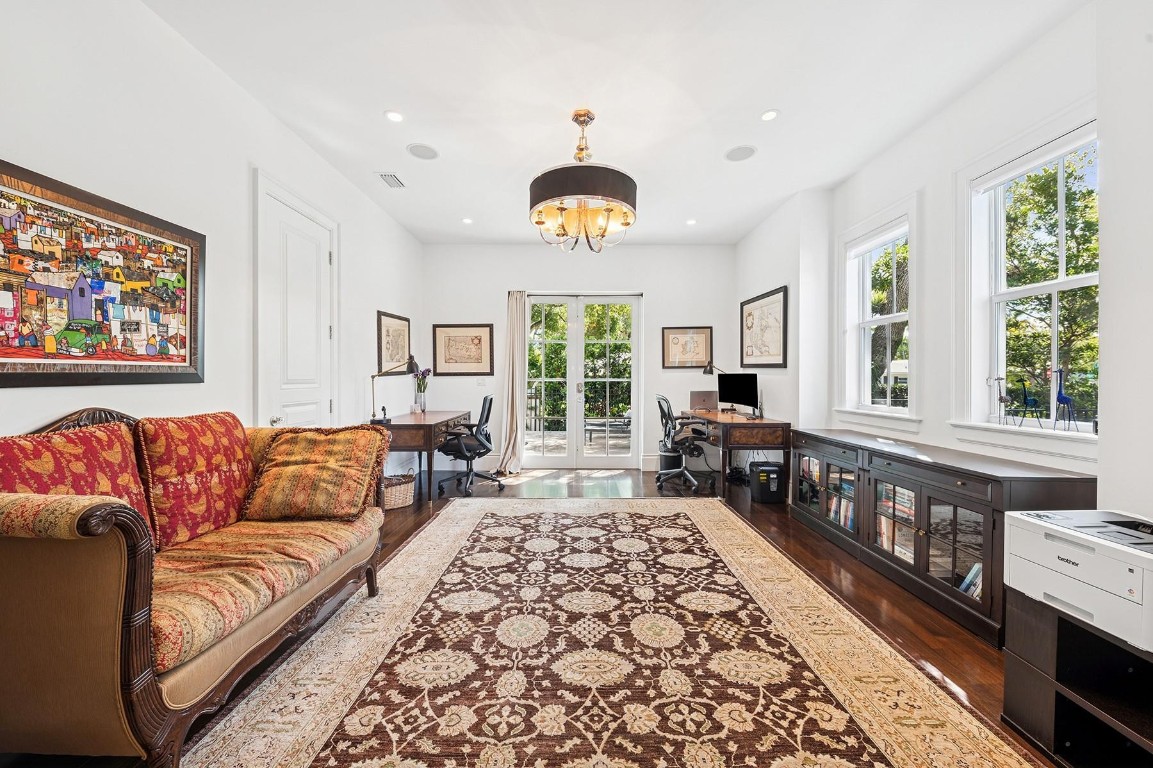 RIO VISTA ISLES - Residential