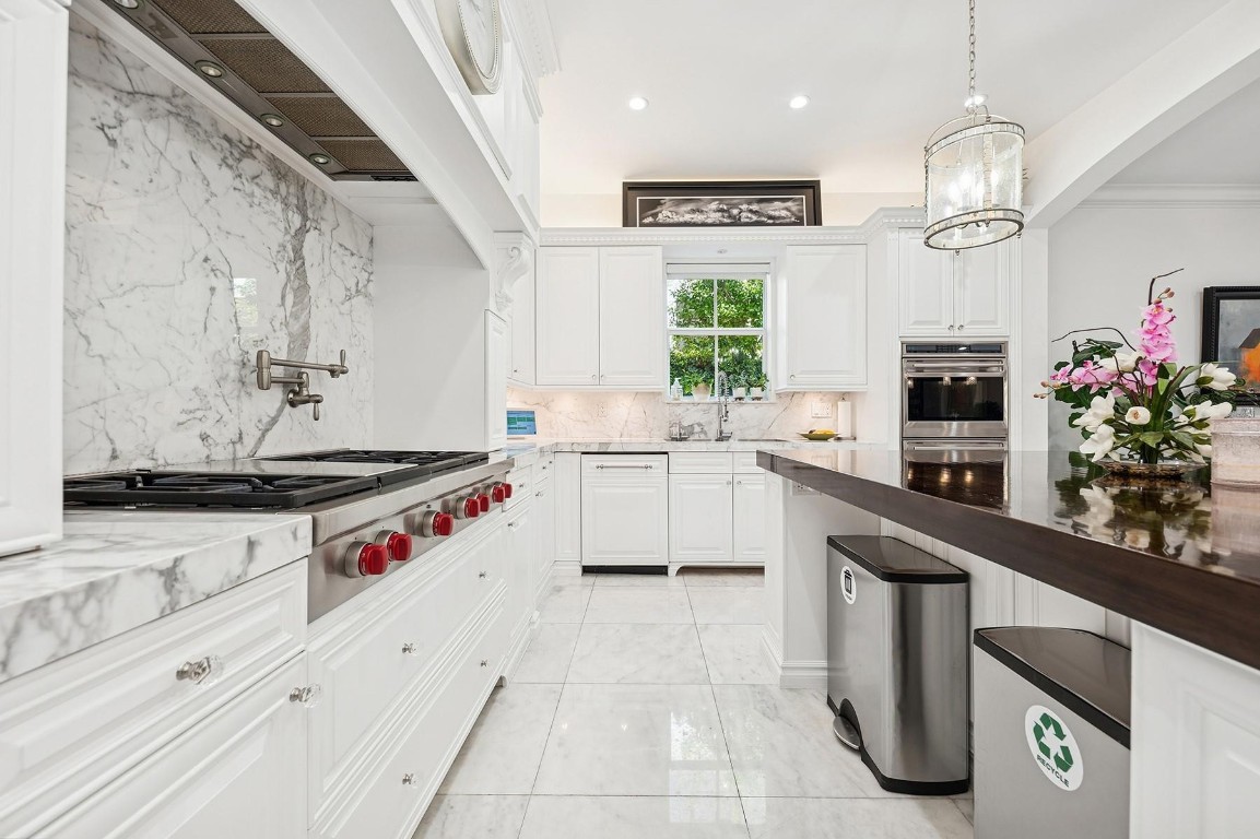 RIO VISTA ISLES - Residential