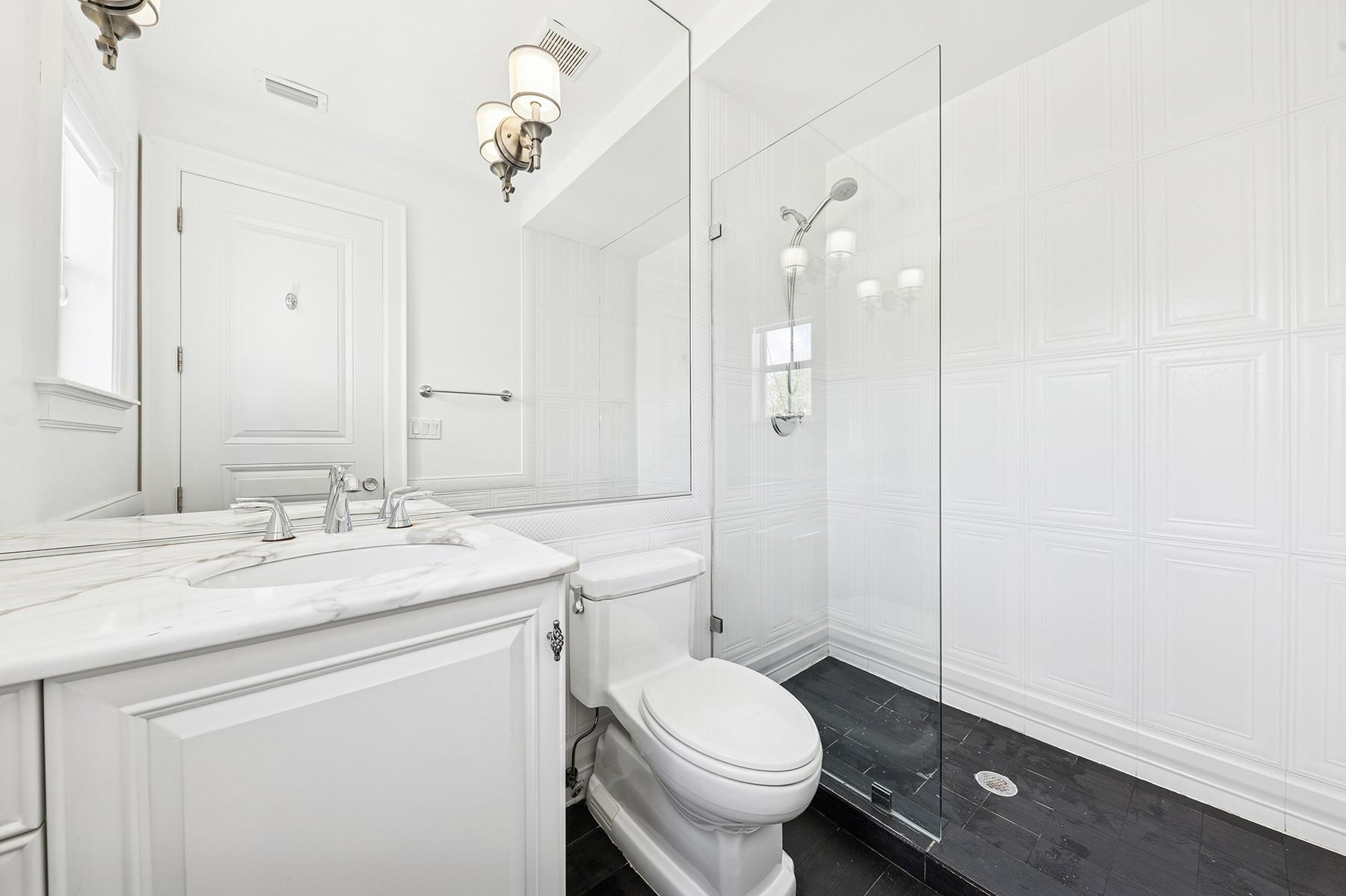 RIO VISTA ISLES - Residential