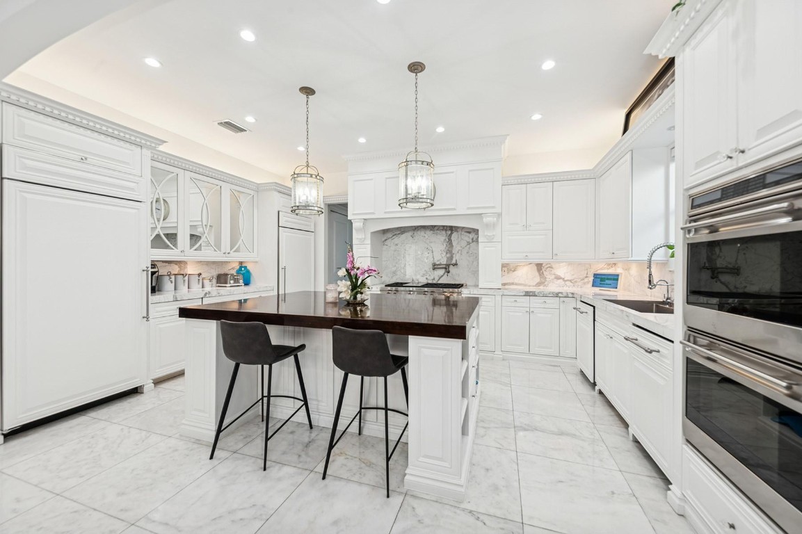 RIO VISTA ISLES - Residential