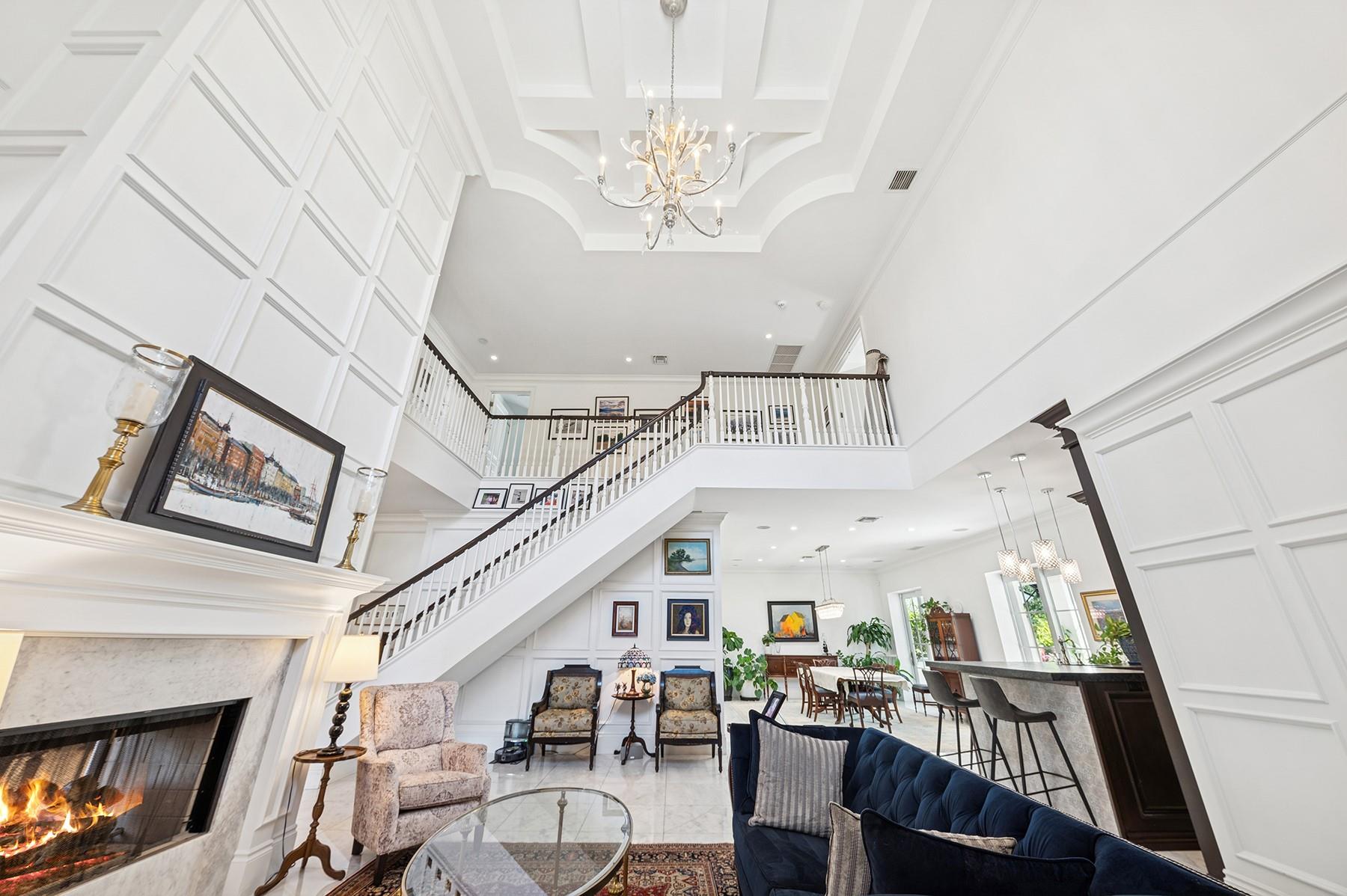 1020 Ponce De Leon Dr