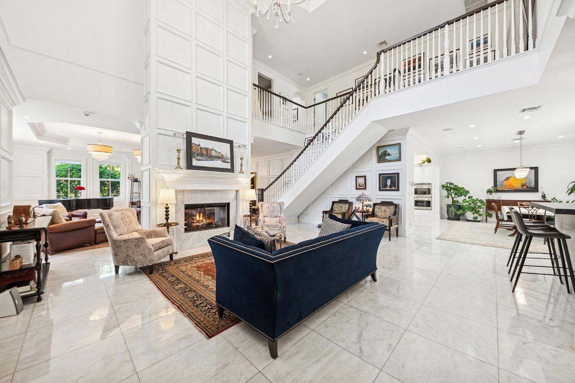 RIO VISTA ISLES - Residential